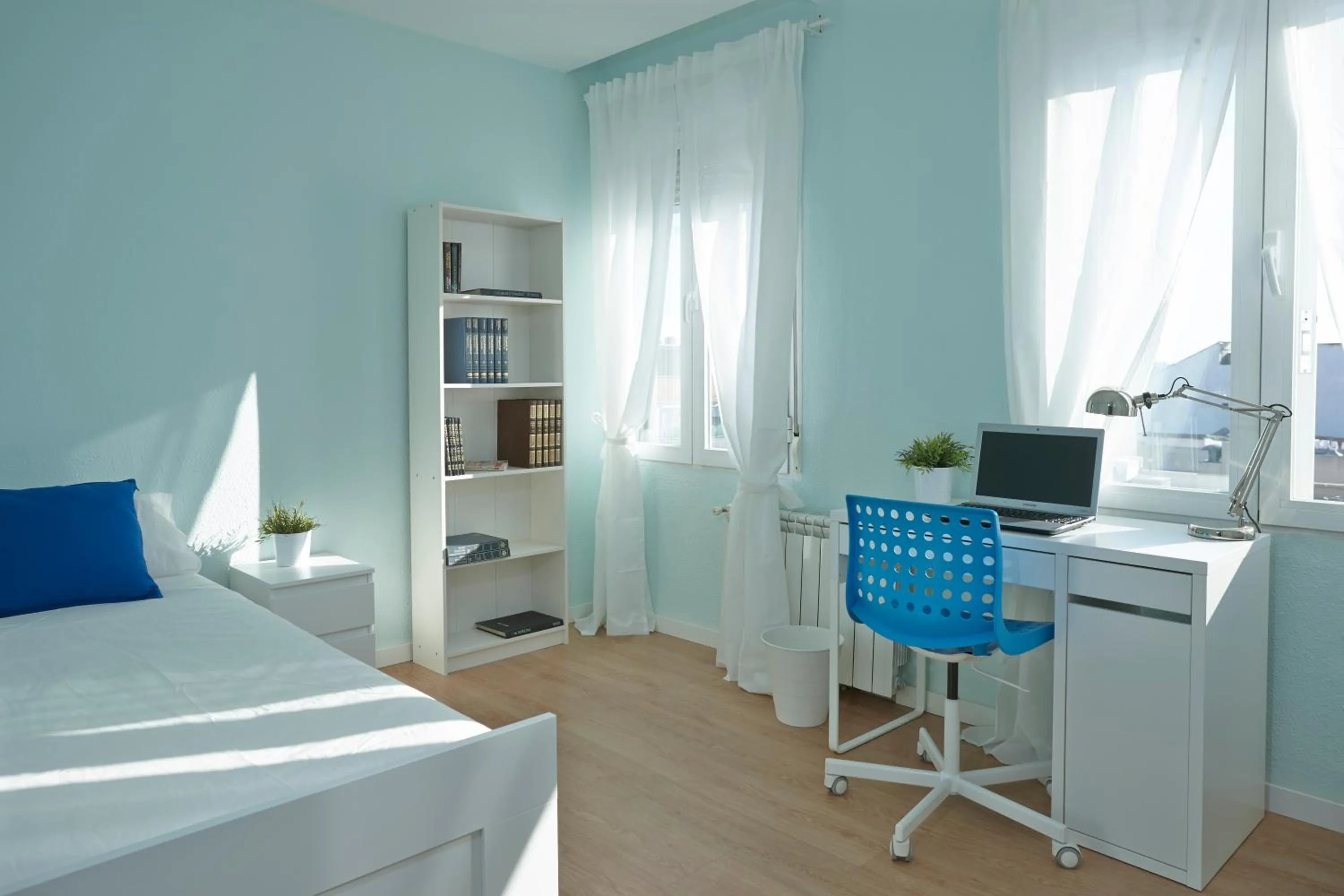 Photo of the whole room in RESIDENCIA ABAY