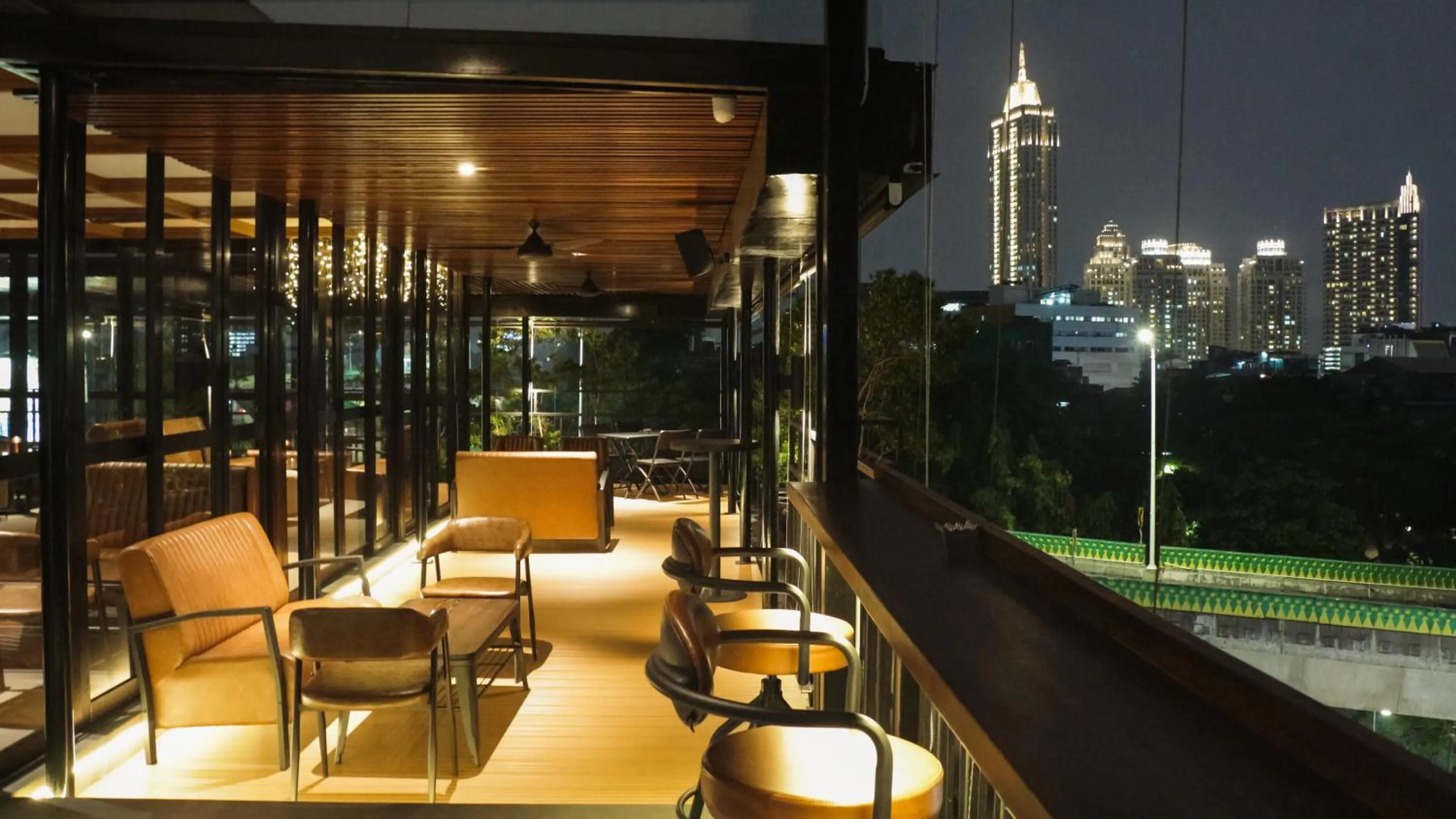 Night in Barito Mansion