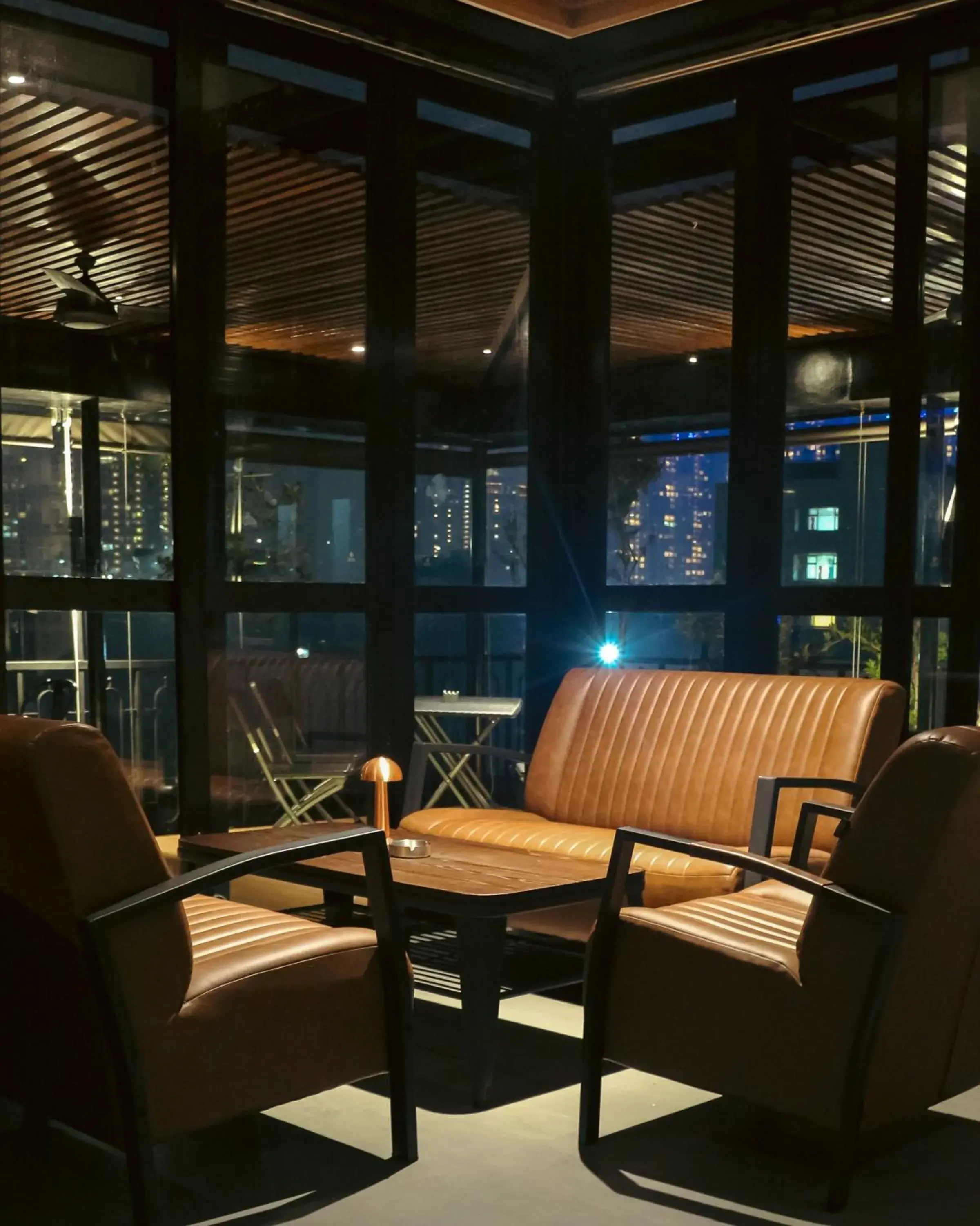 Restaurant/places to eat in Barito Mansion Restaurant/places to eat in Barito Mansion