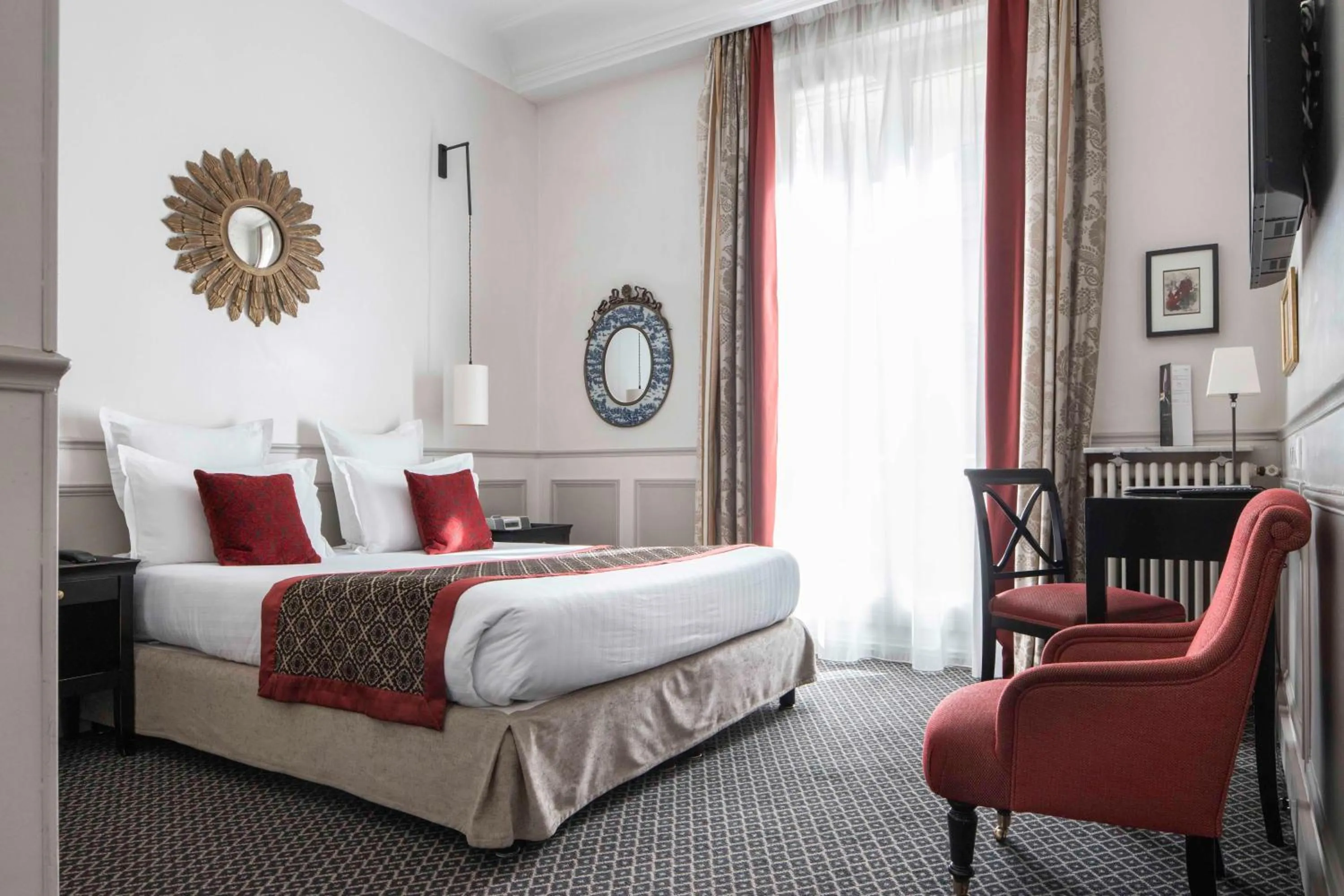 Bedroom, Bed in Bradford Elysées - Astotel