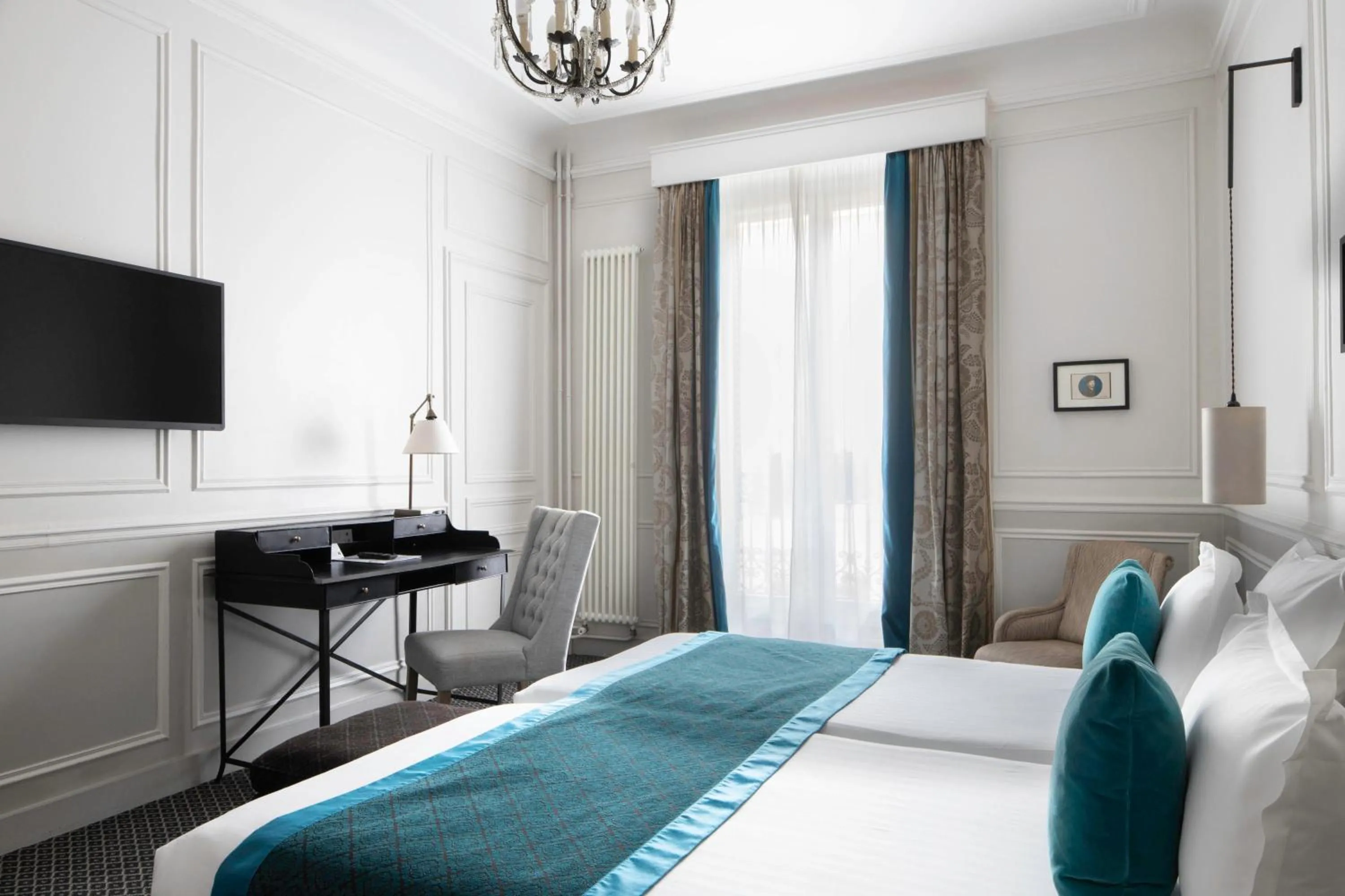 Bedroom, Bed in Bradford Elysées - Astotel