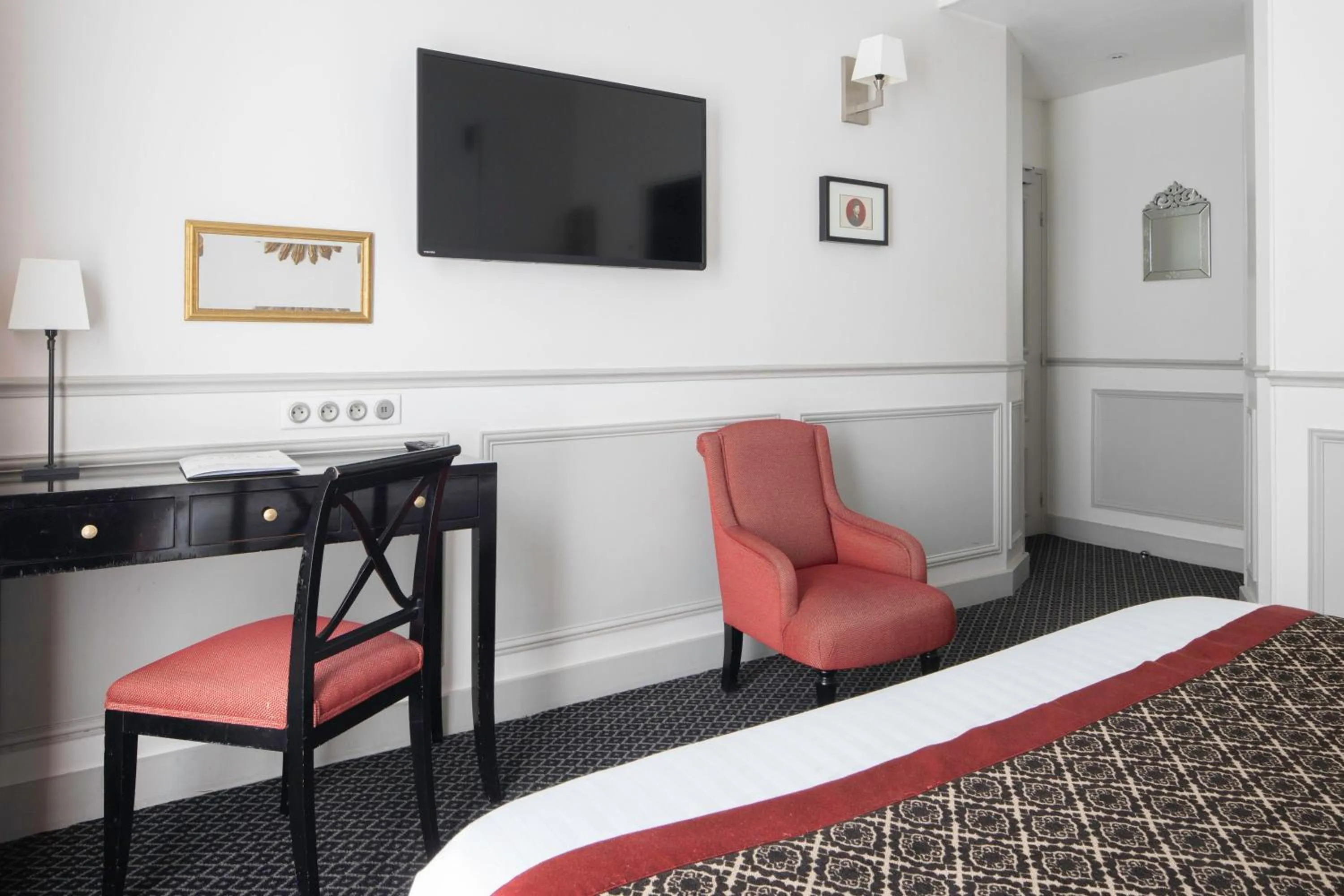 Bedroom in Bradford Elysées - Astotel