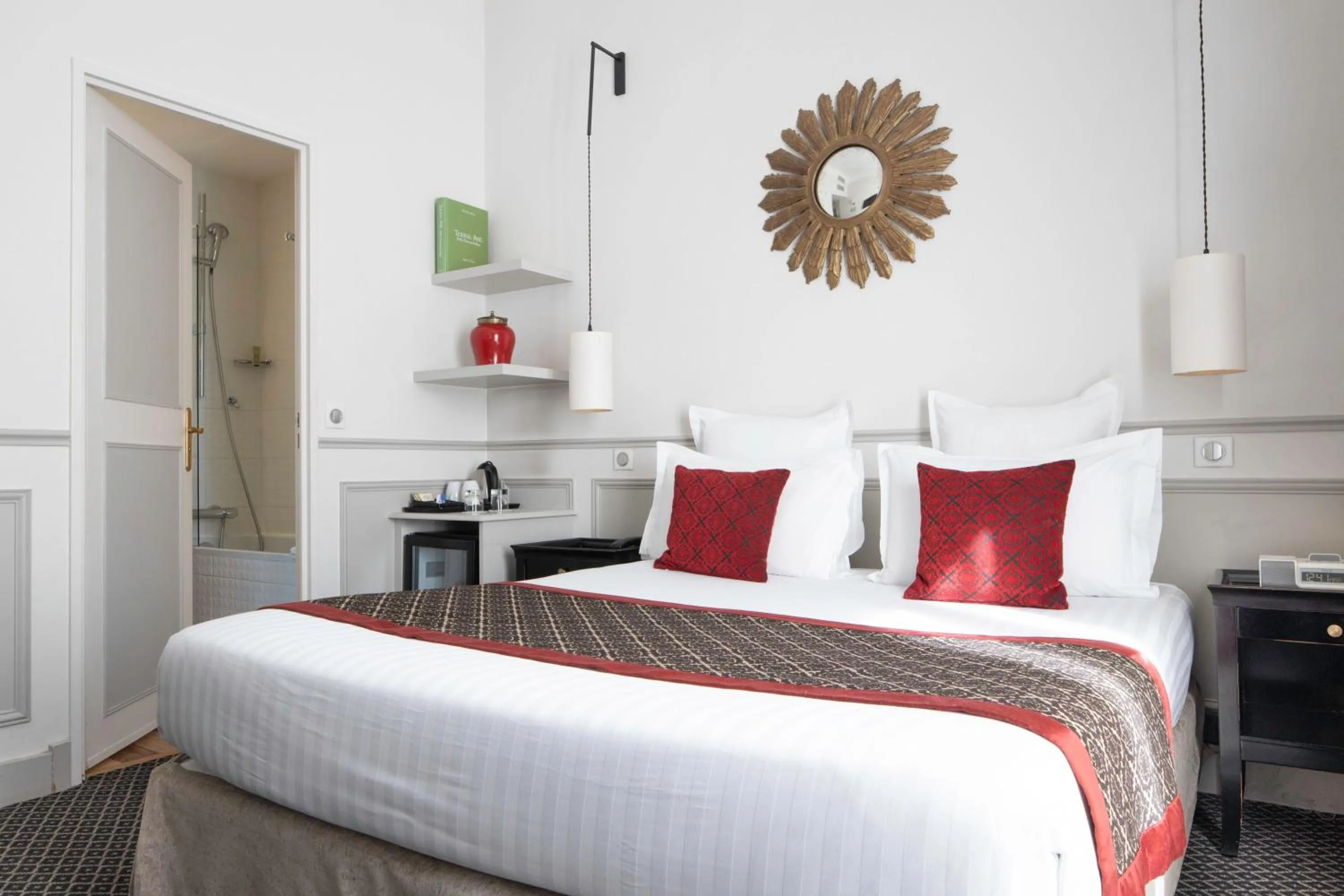 Bedroom, Bed in Bradford Elysées - Astotel