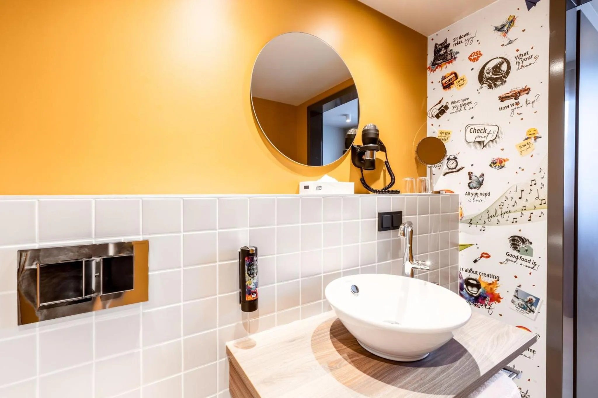 Photo of the whole room in Holiday Inn - the niu, Flux Passau by IHG