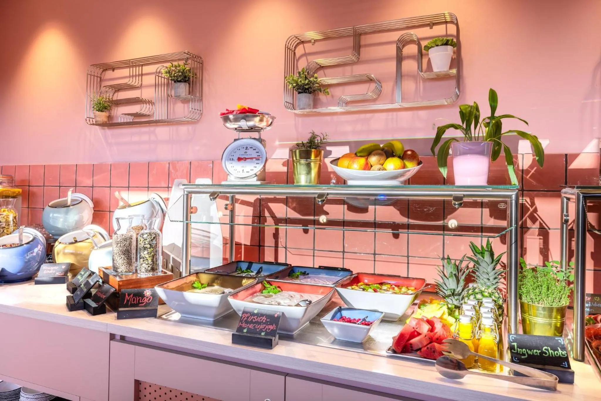 Breakfast in Holiday Inn - the niu, Flux Passau by IHG