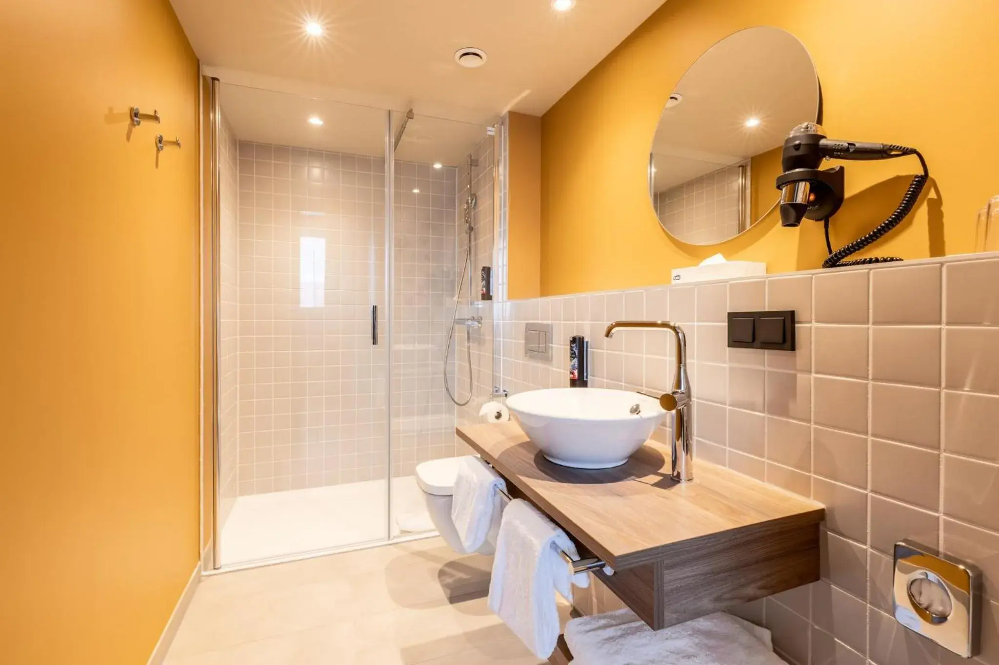Bathroom in Holiday Inn - the niu, Flux Passau by IHG Bathroom in Holiday Inn - the niu, Flux Passau by IHG