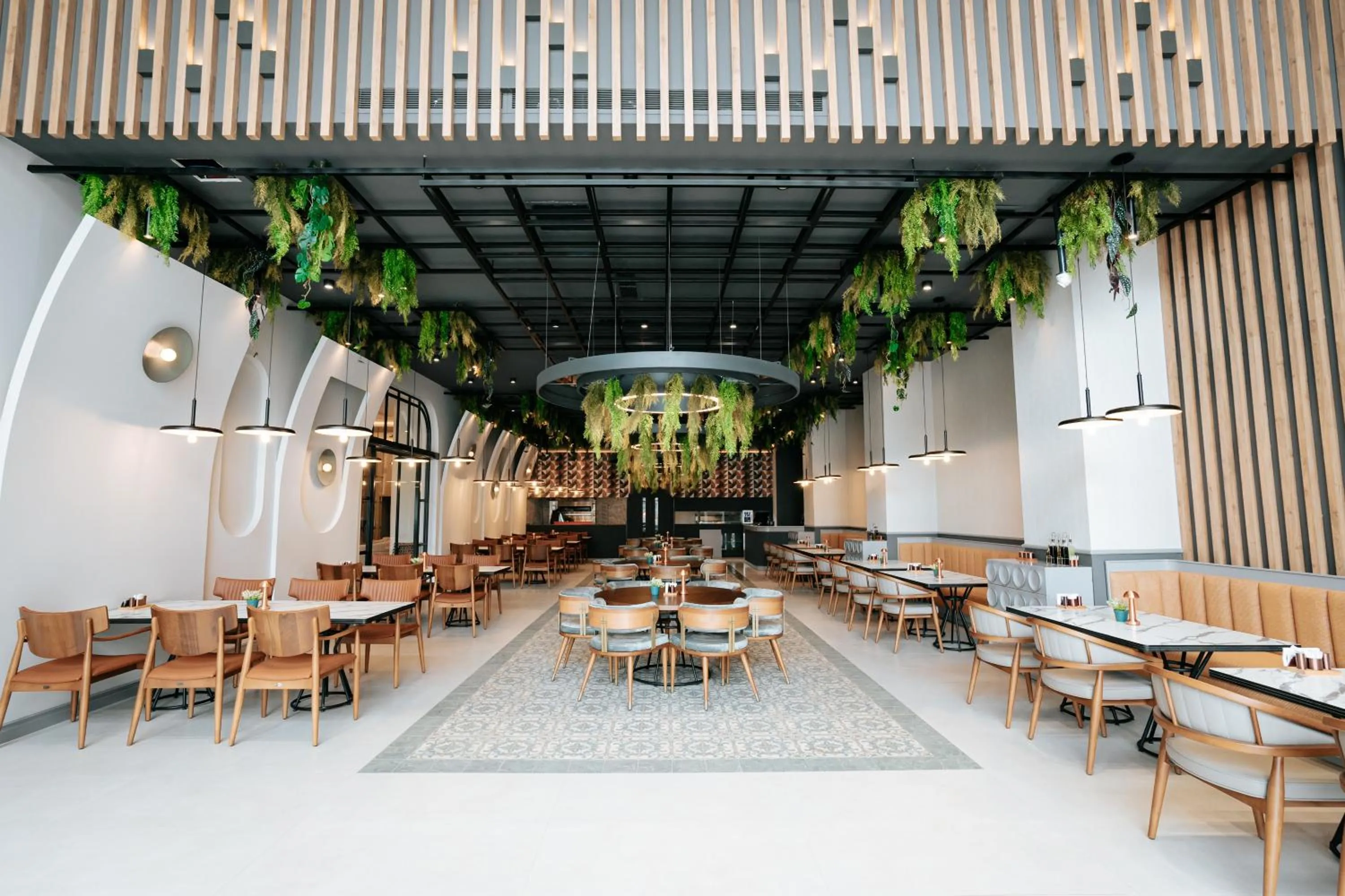 Restaurant/places to eat in Empula Hotel & Residences