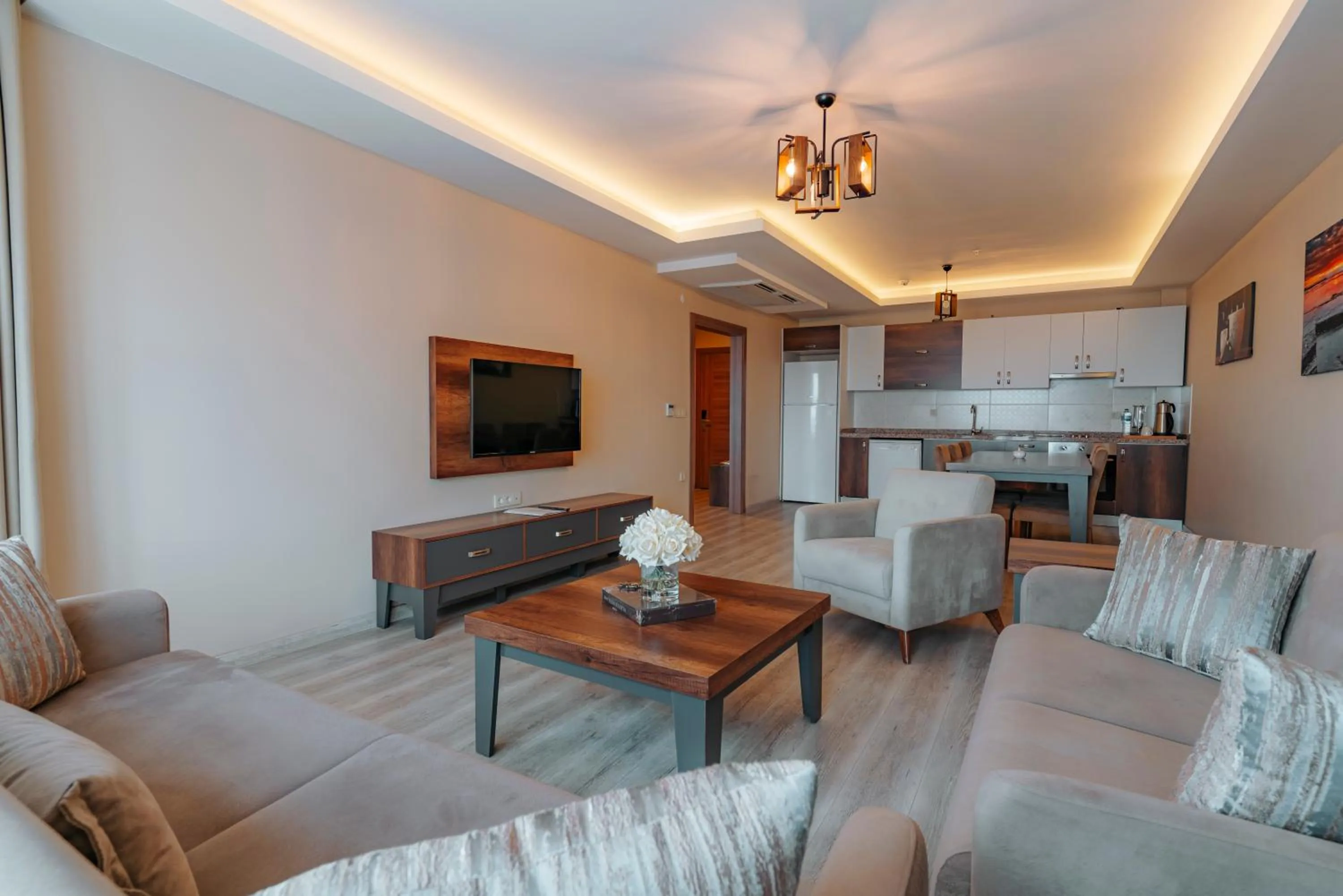 Empula Hotel & Residences