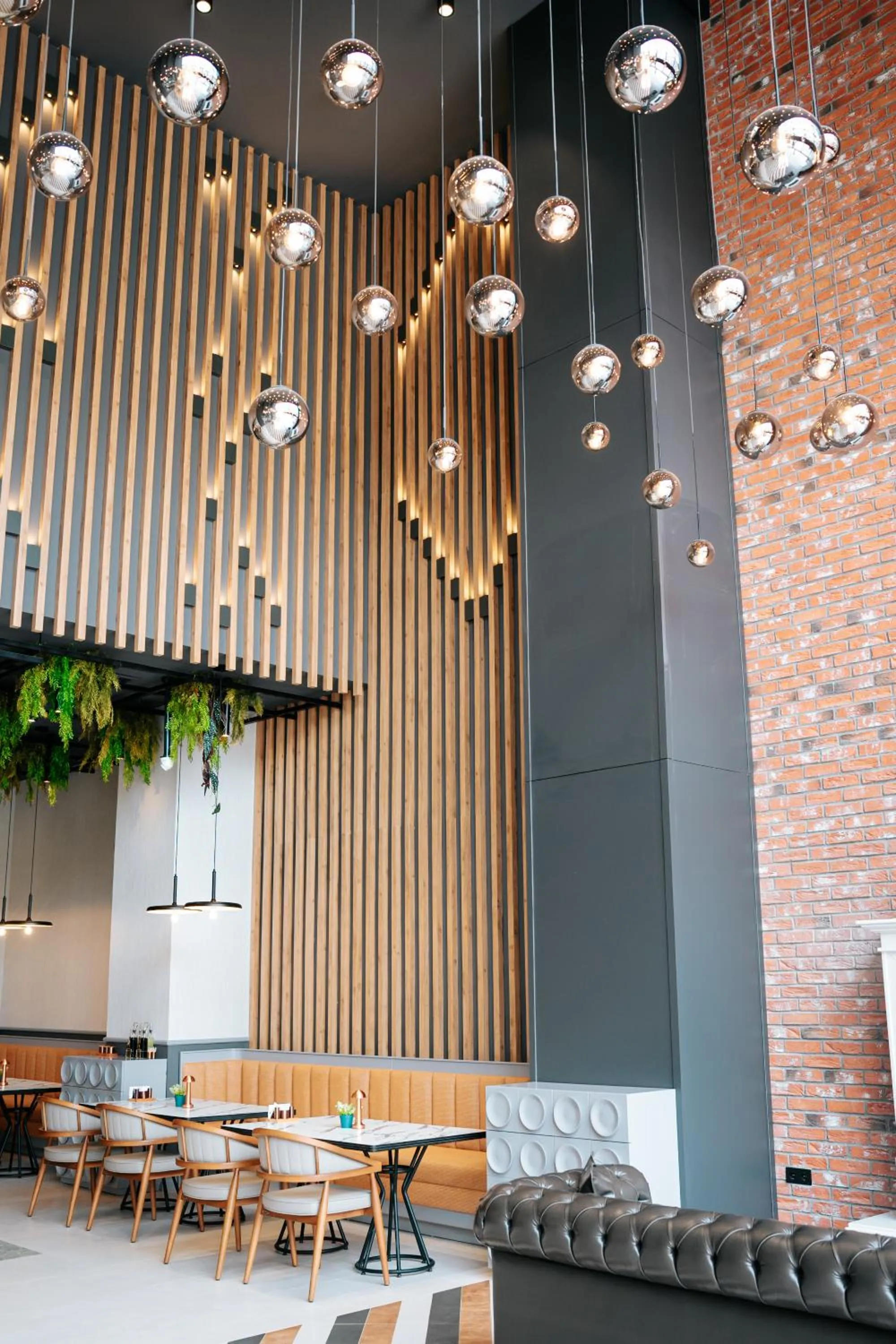 Restaurant/places to eat in Empula Hotel & Residences