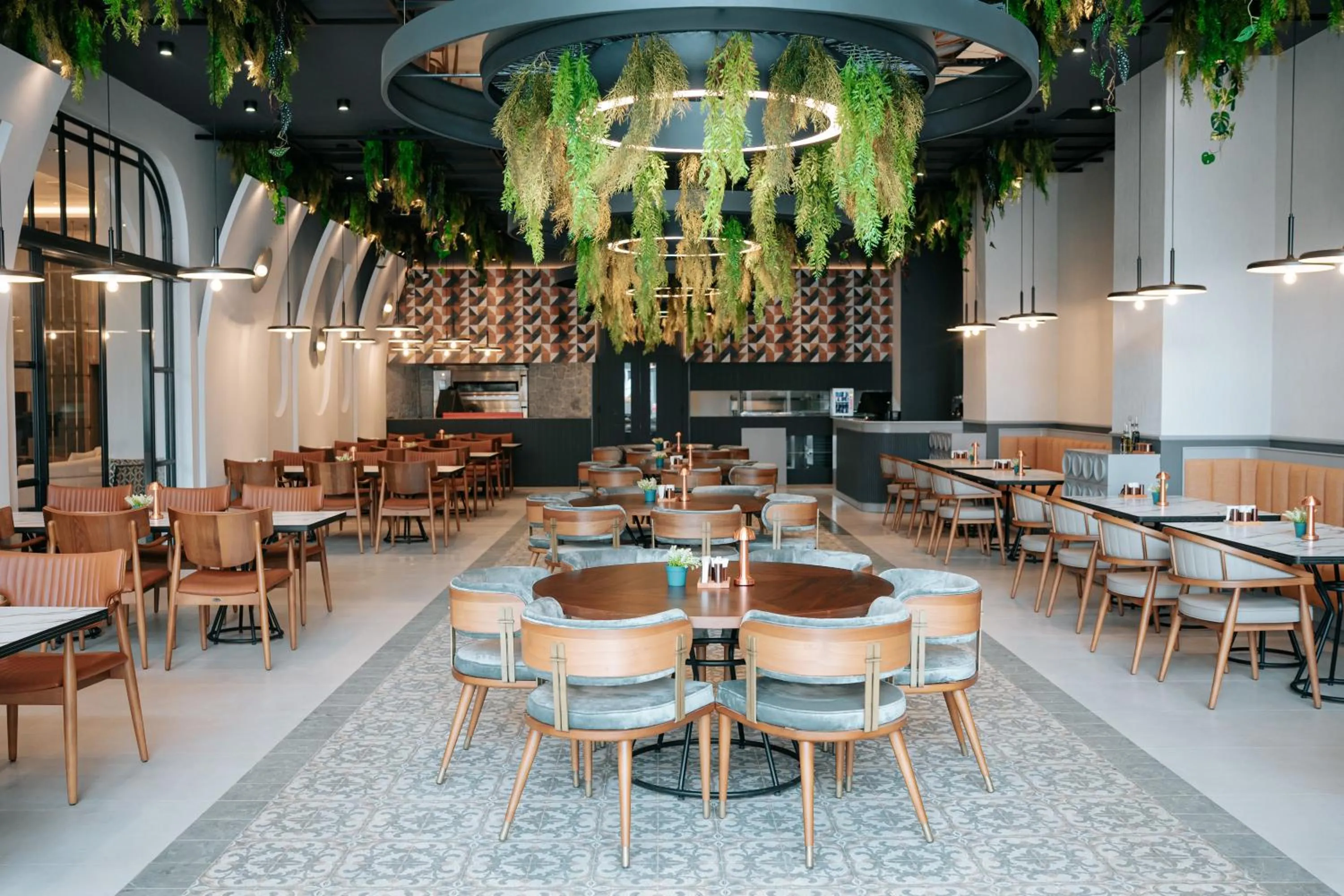 Restaurant/places to eat in Empula Hotel & Residences