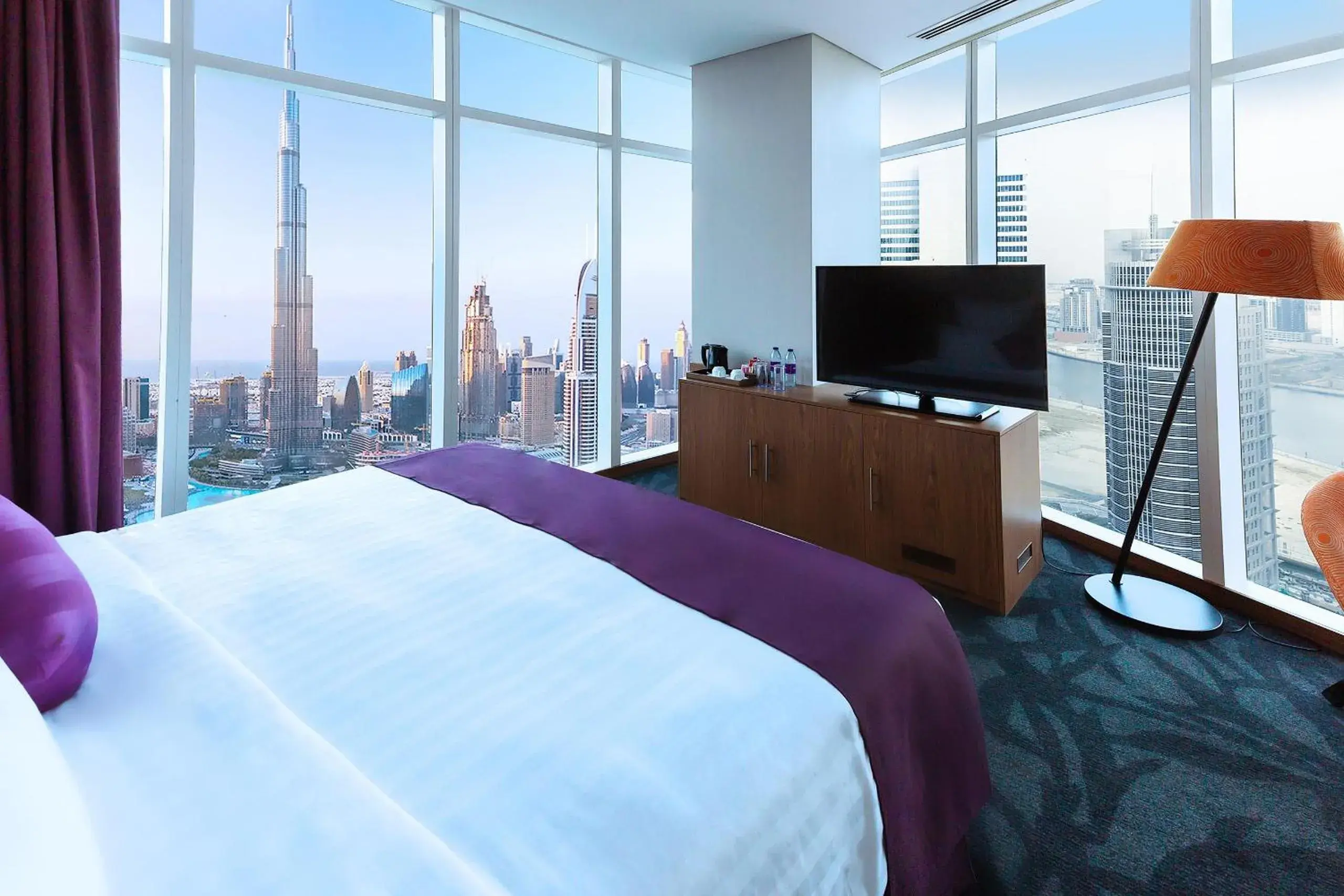 Bed in Park Regis Business Bay Bed in Park Regis Business Bay