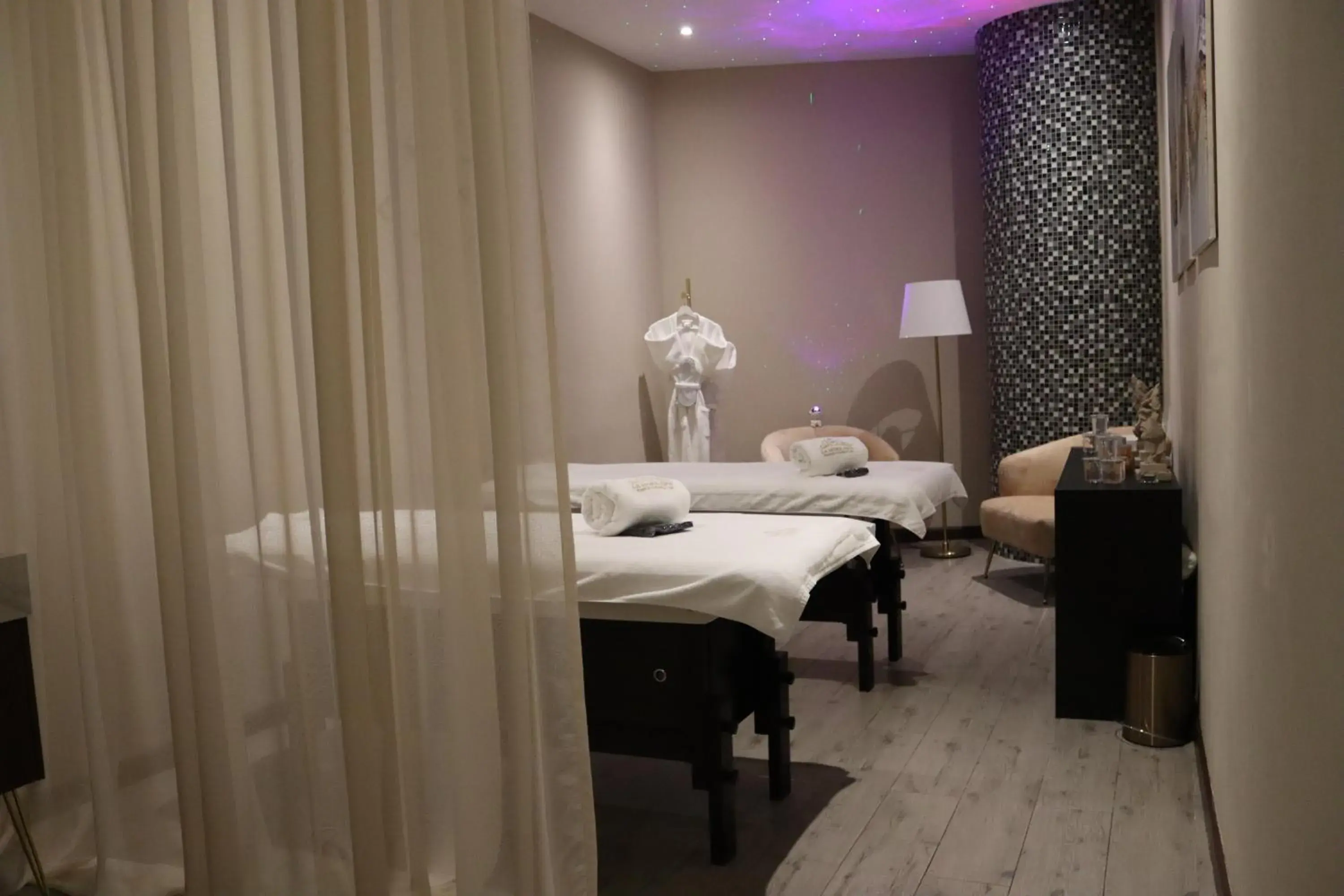 Spa and wellness centre/facilities, Bed in Park Regis Business Bay Spa and wellness centre/facilities, Bed in Park Regis Business Bay