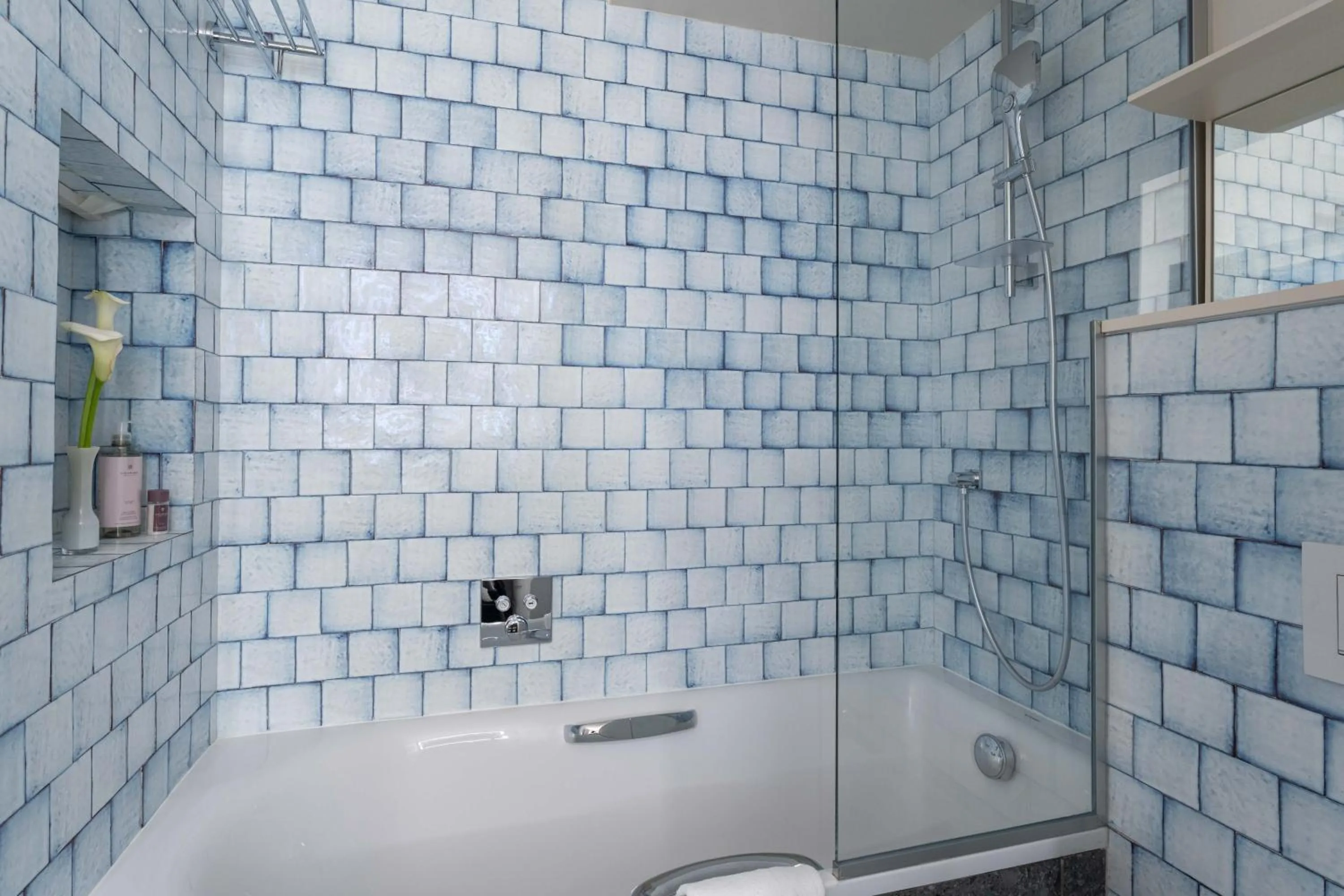 Bathroom in Hotel Astra Opera - Astotel