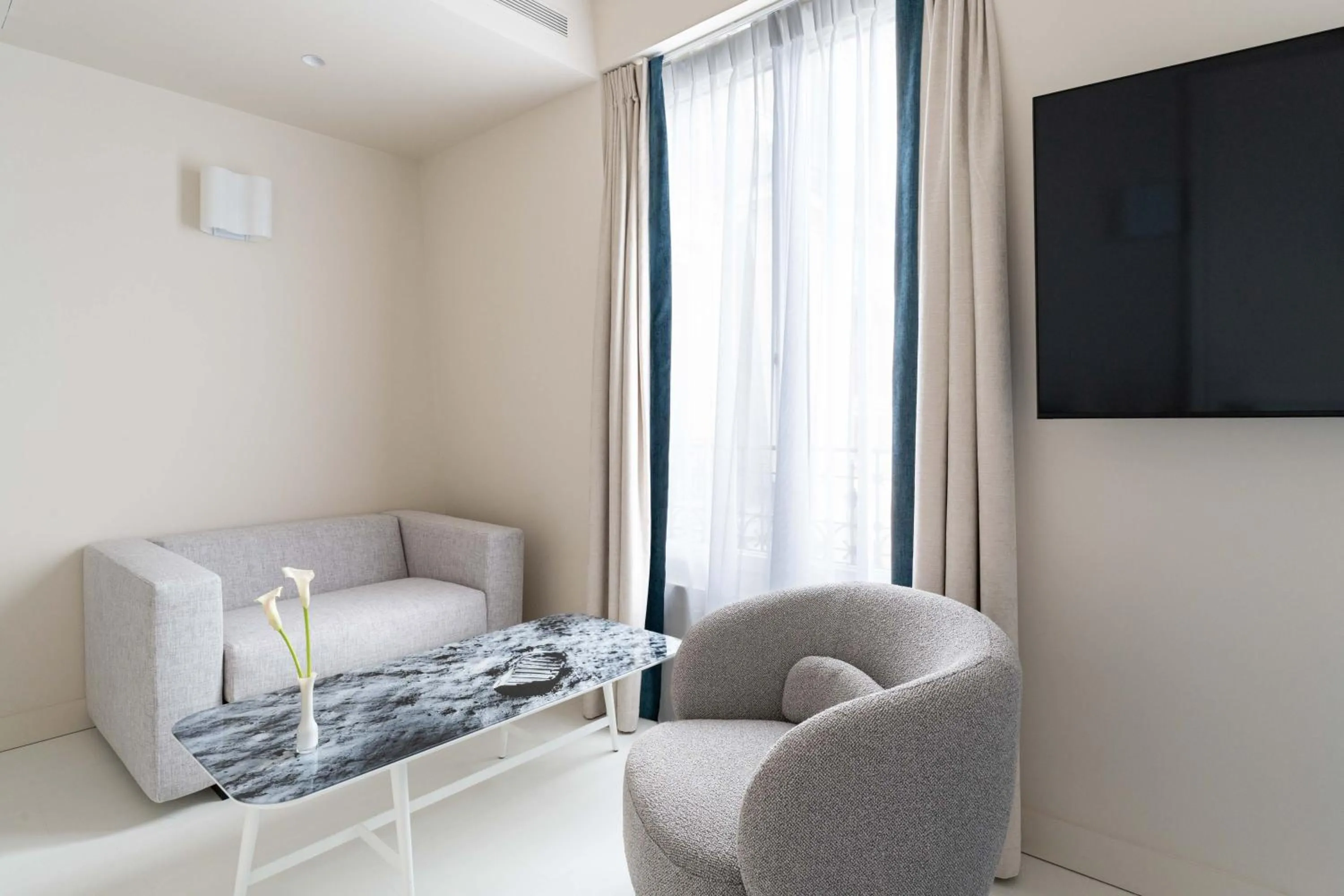 Bedroom in Hotel Astra Opera - Astotel