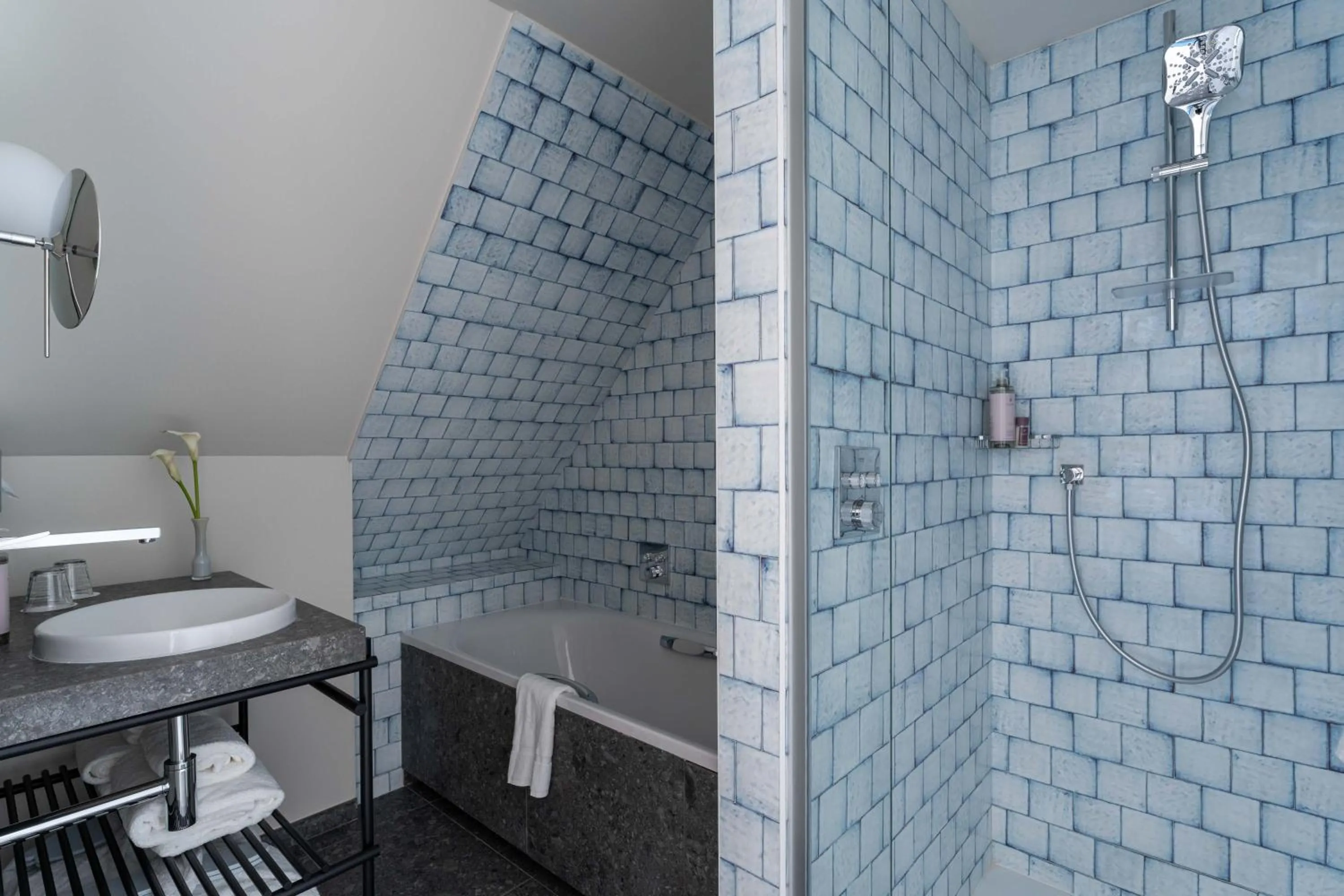 Bathroom in Hotel Astra Opera - Astotel