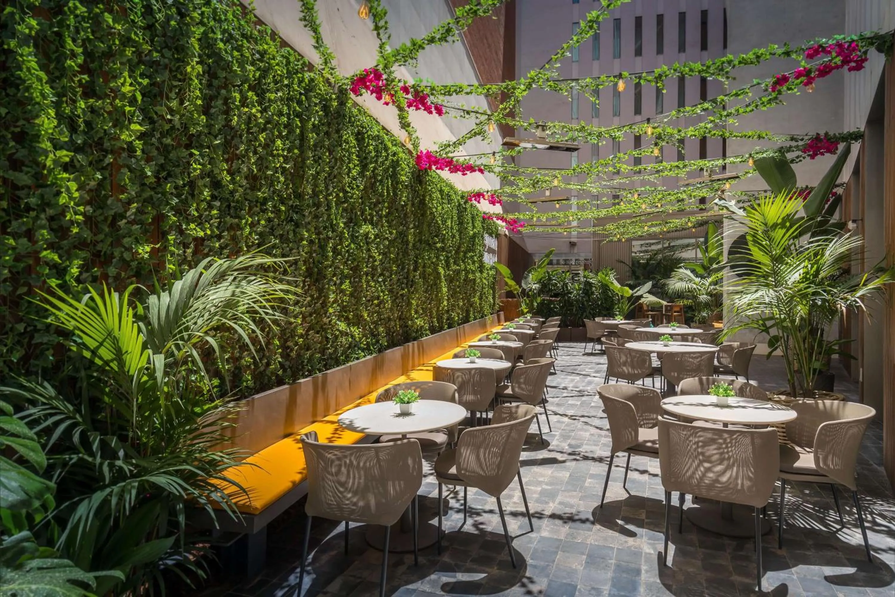 Lounge or bar in Occidental Barcelona 1929