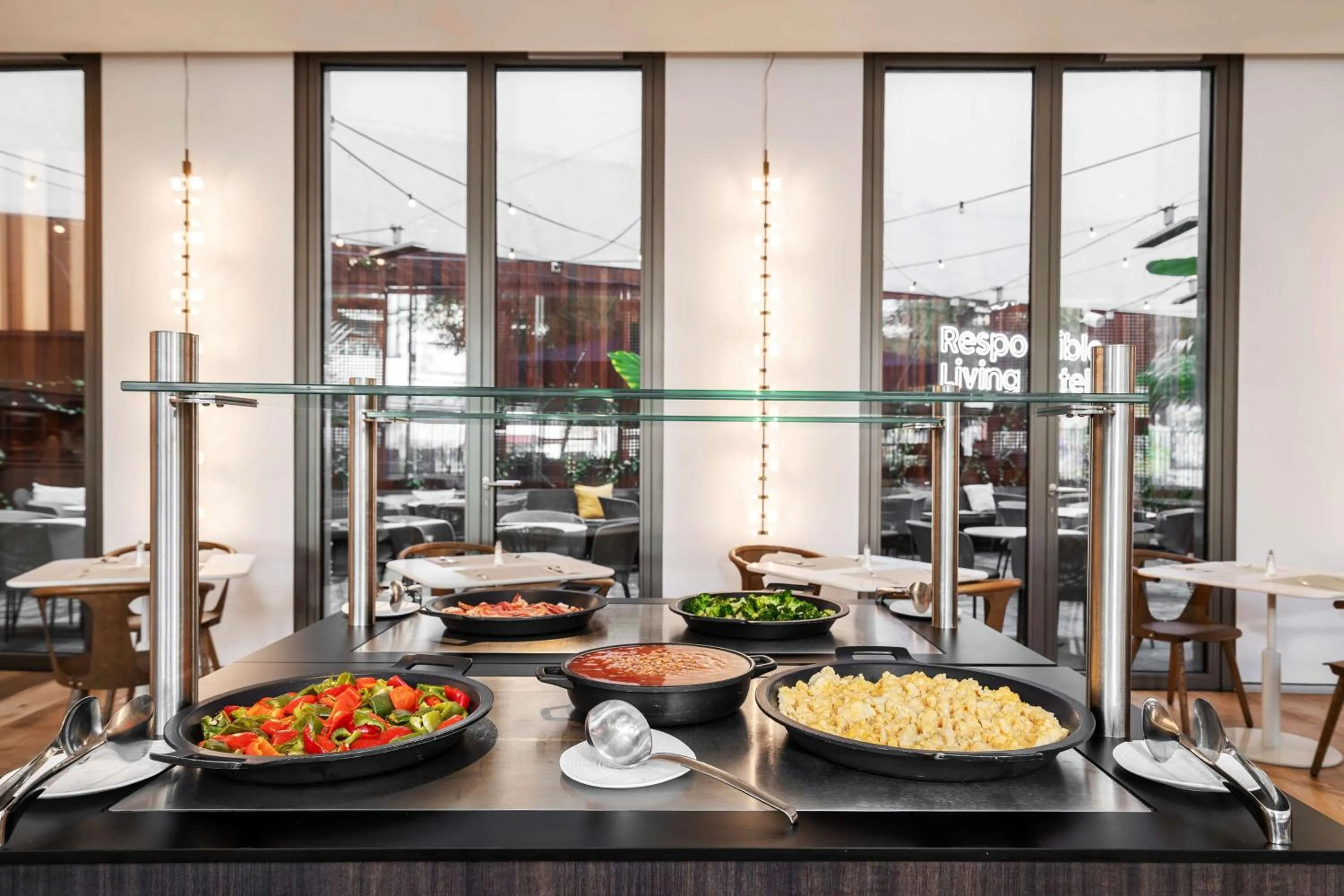 Breakfast in Occidental Barcelona 1929