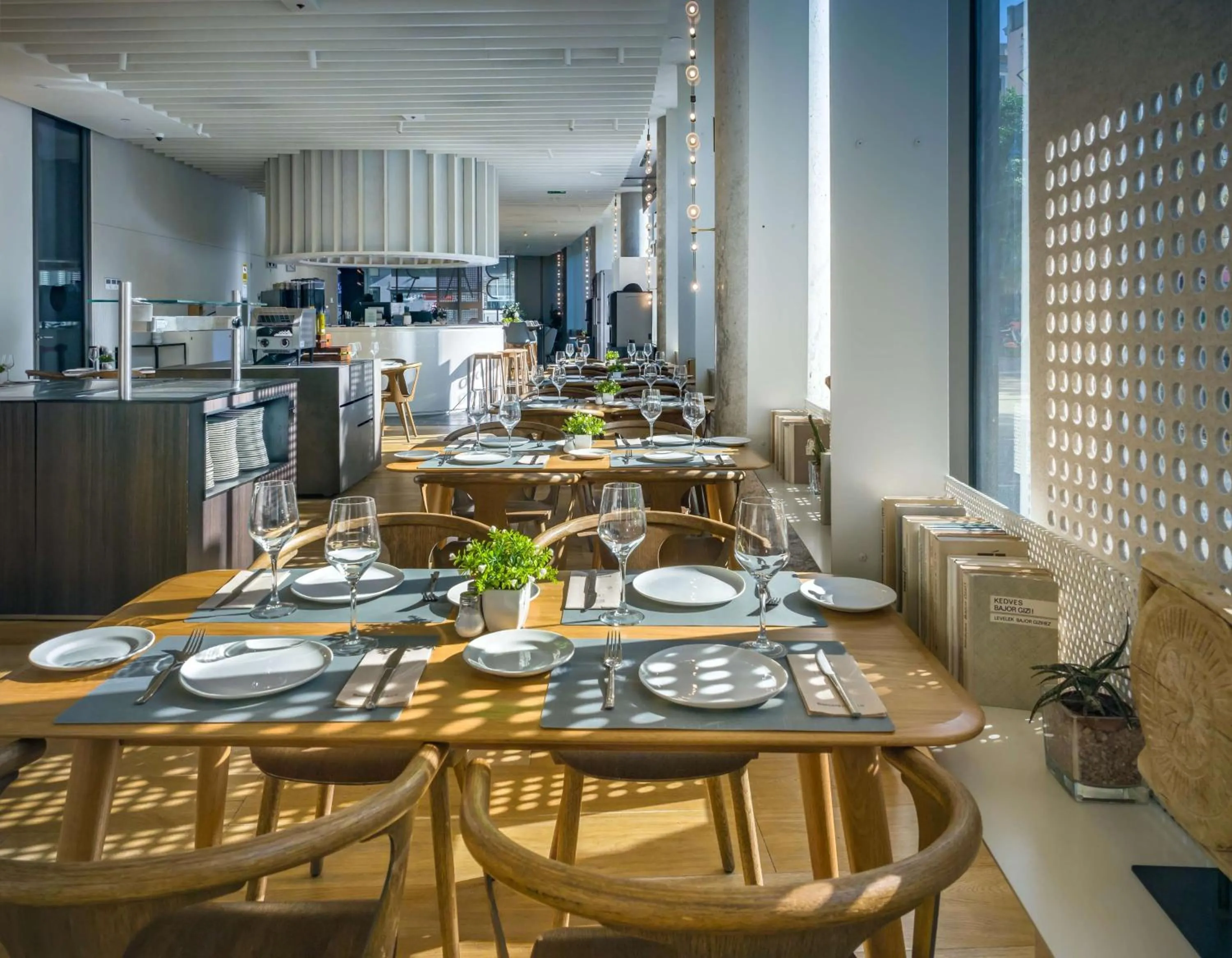 Breakfast in Occidental Barcelona 1929