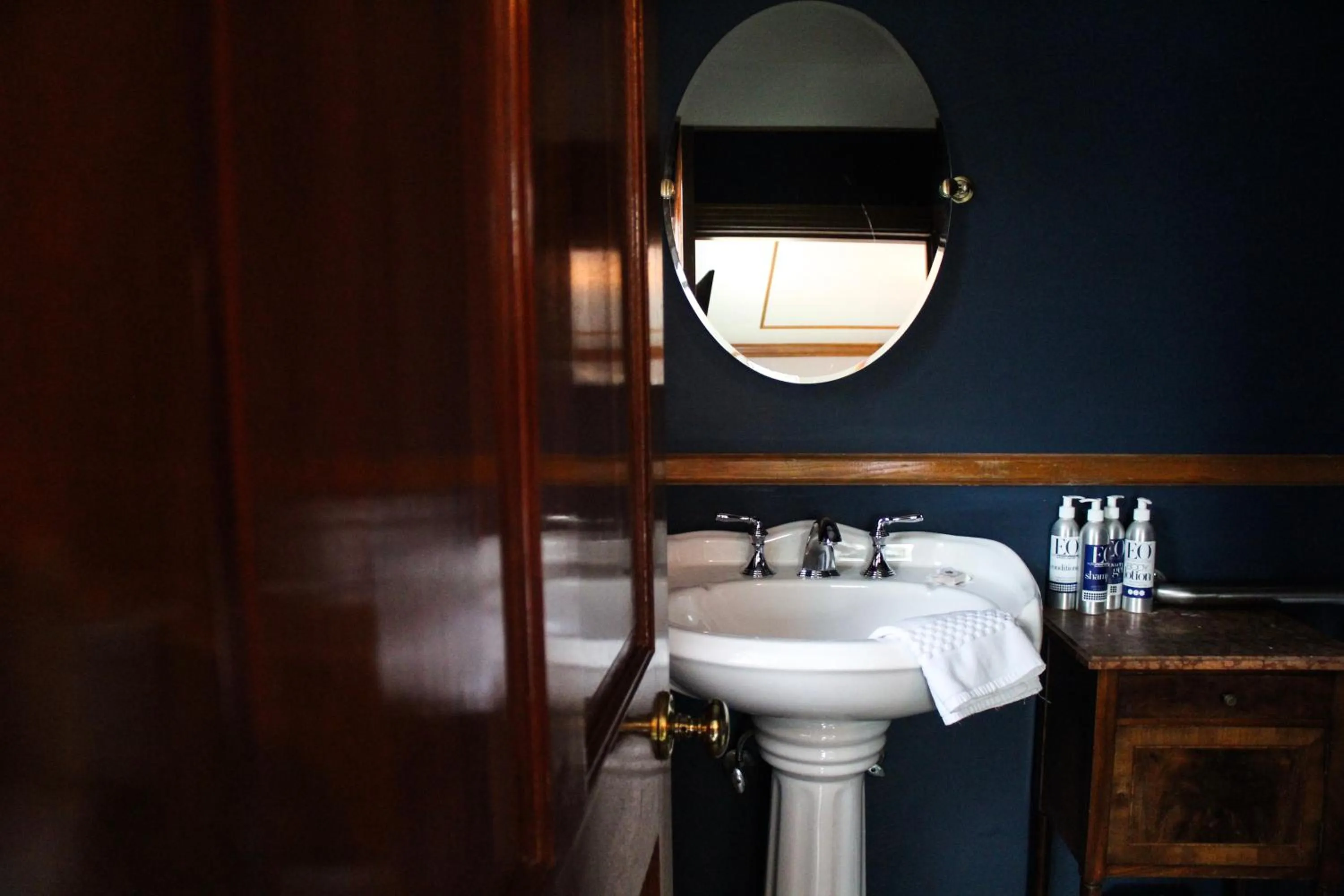 Bathroom in Shelburne Hotel