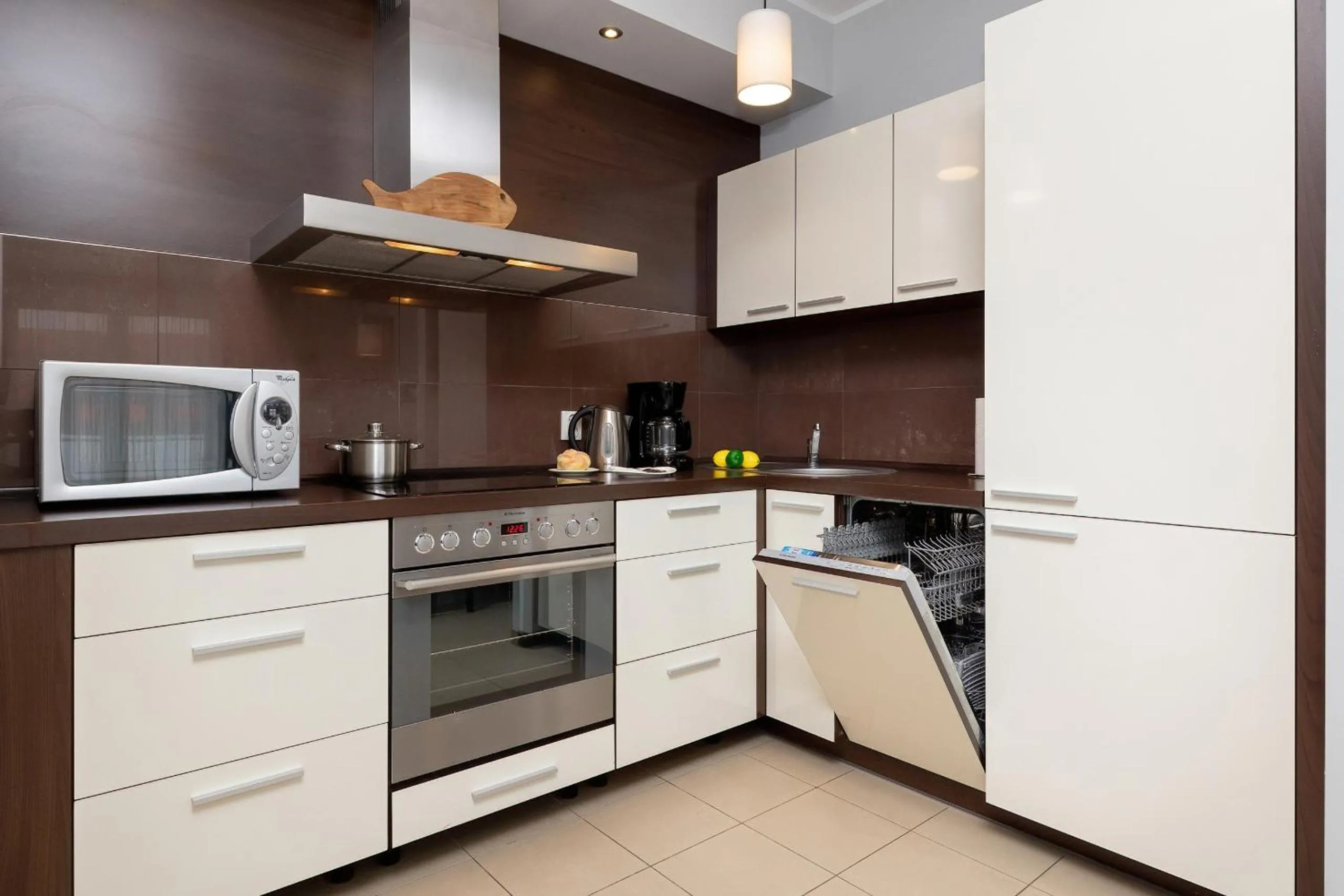 Kitchen or kitchenette in Apartamenty Aquarius by Noclegi Renters