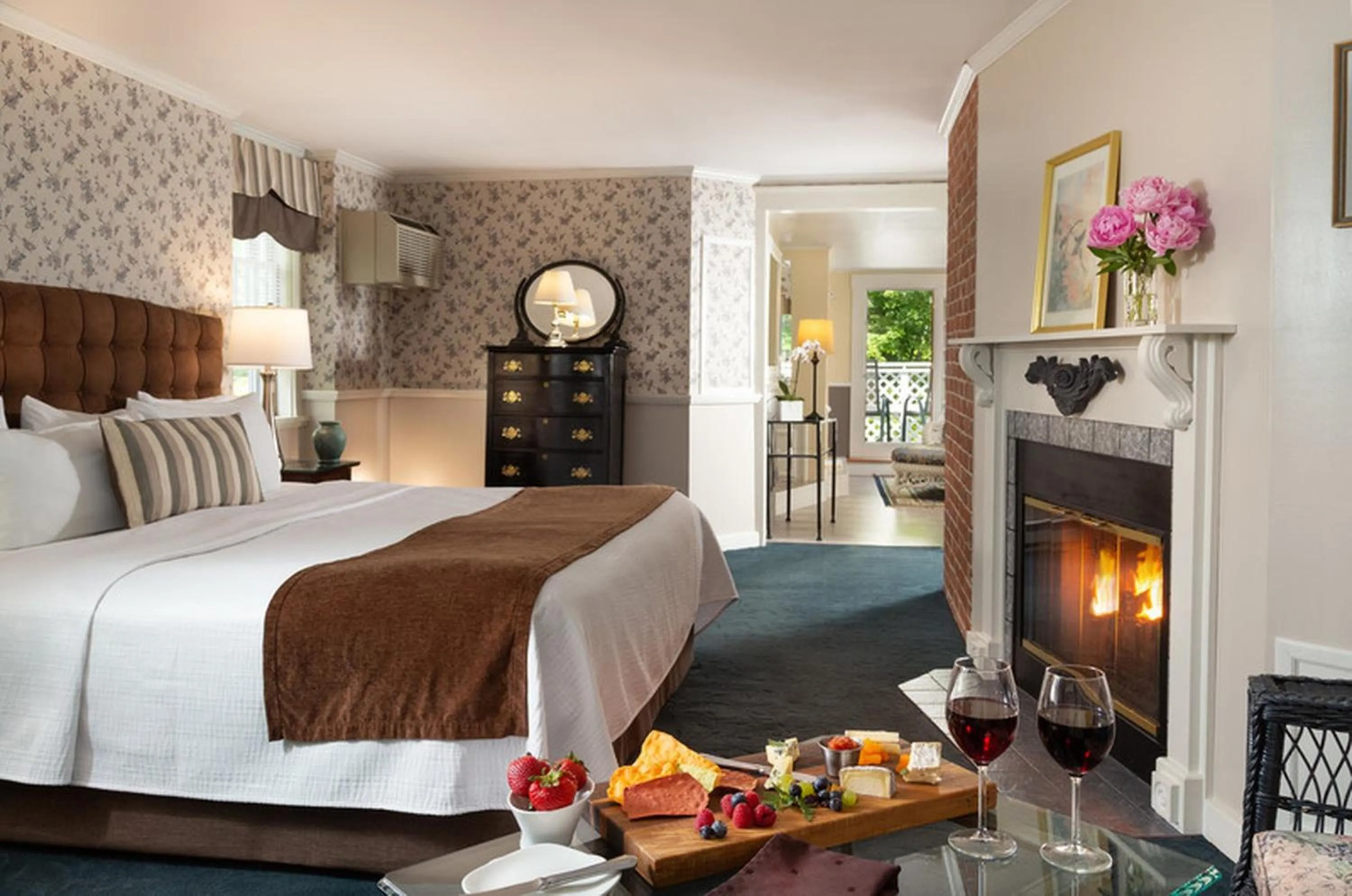 Bedroom, Bed in Rabbit Hill Inn