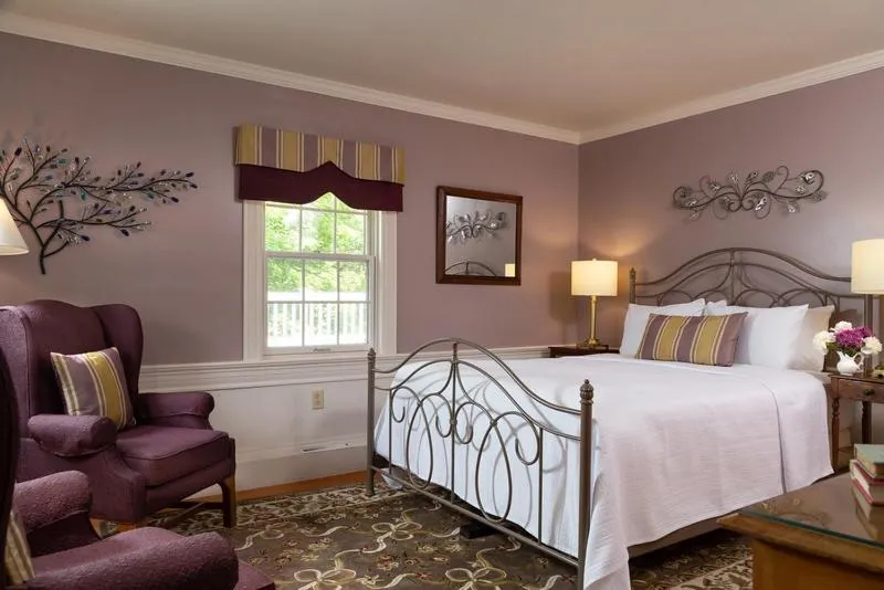 Bed in Rabbit Hill Inn