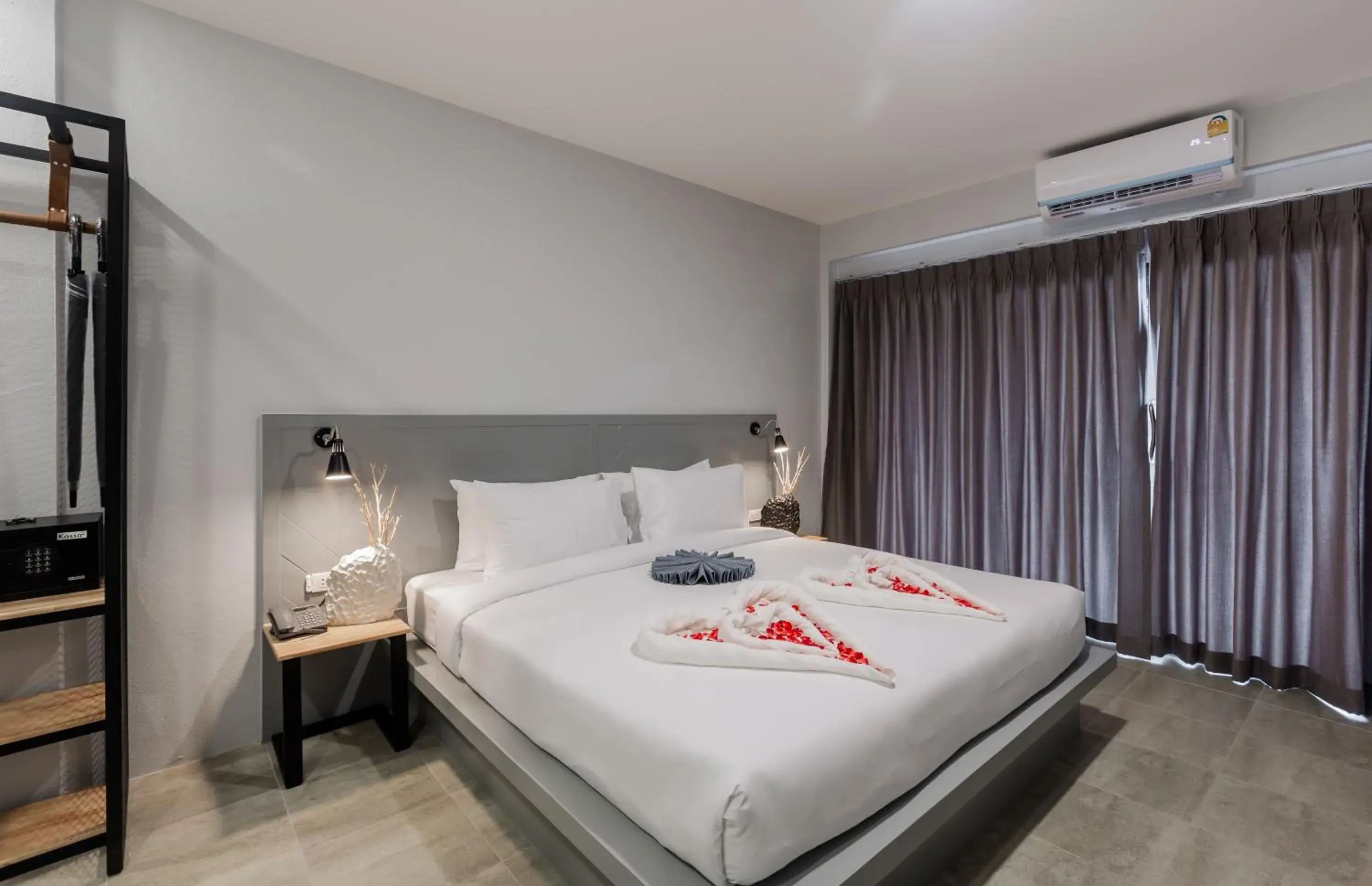 Photo of the whole room, Bed in Monotel Aonang Photo of the whole room, Bed in Monotel Aonang