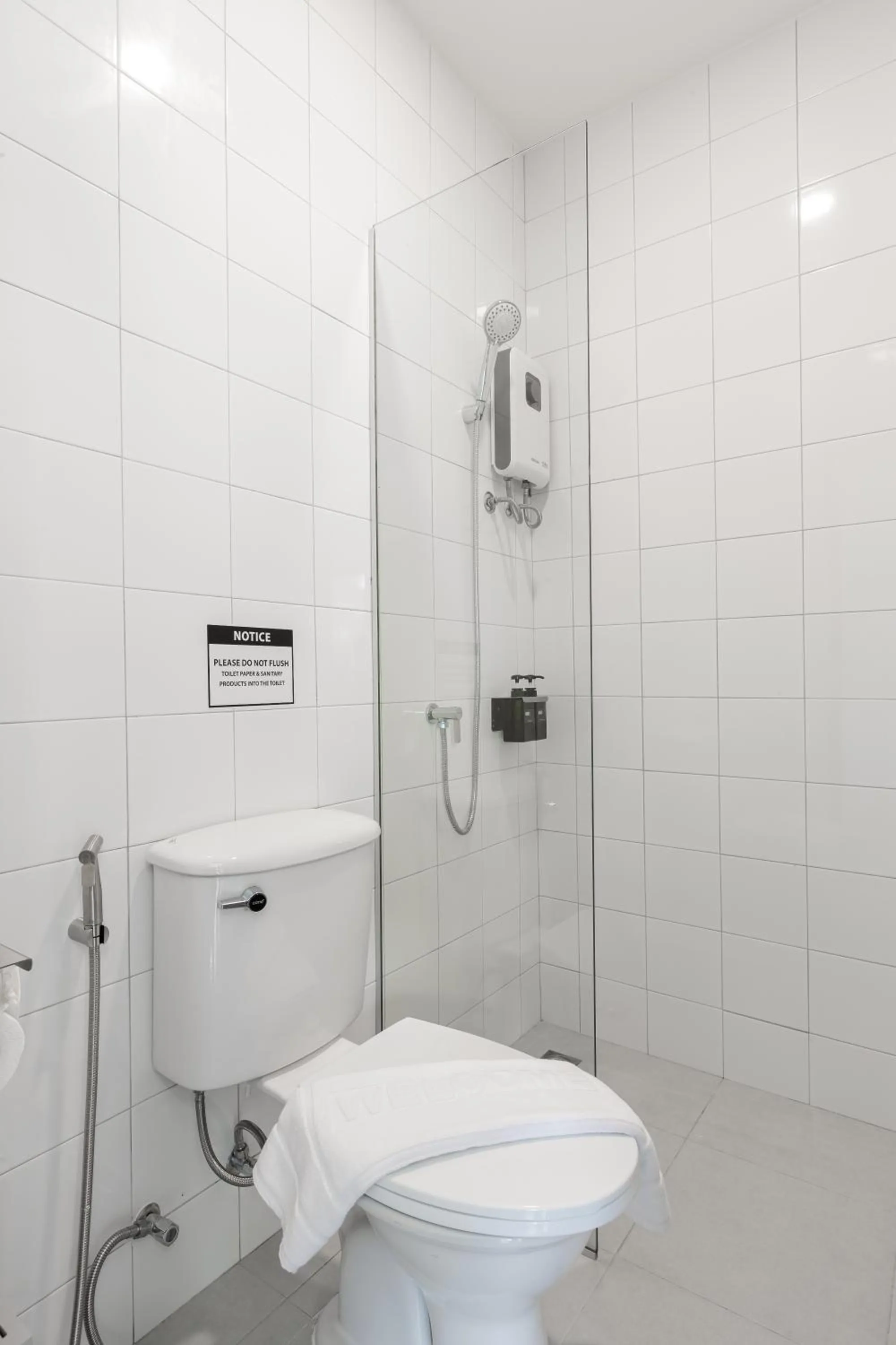 Bathroom in Monotel Aonang