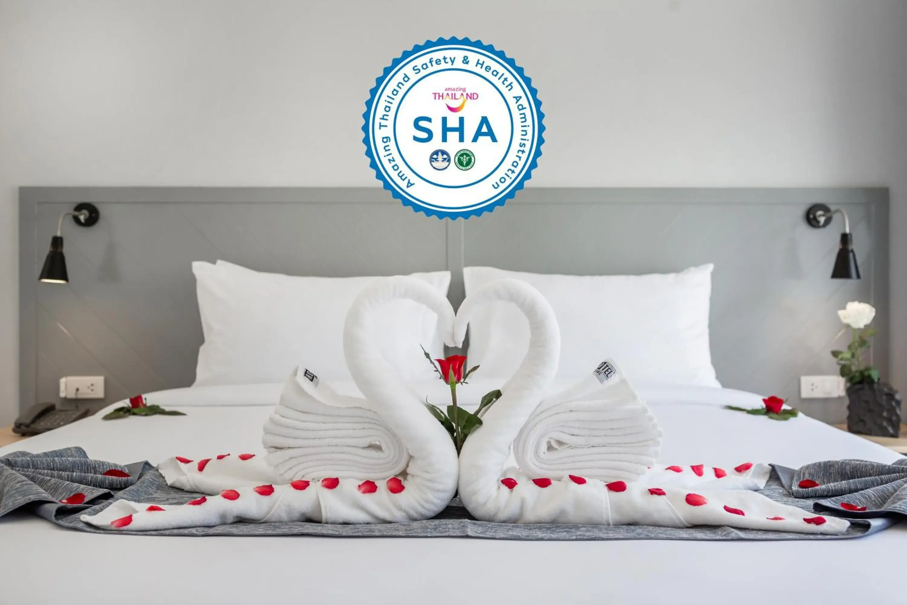 Photo of the whole room, Bed in Monotel Aonang Photo of the whole room, Bed in Monotel Aonang