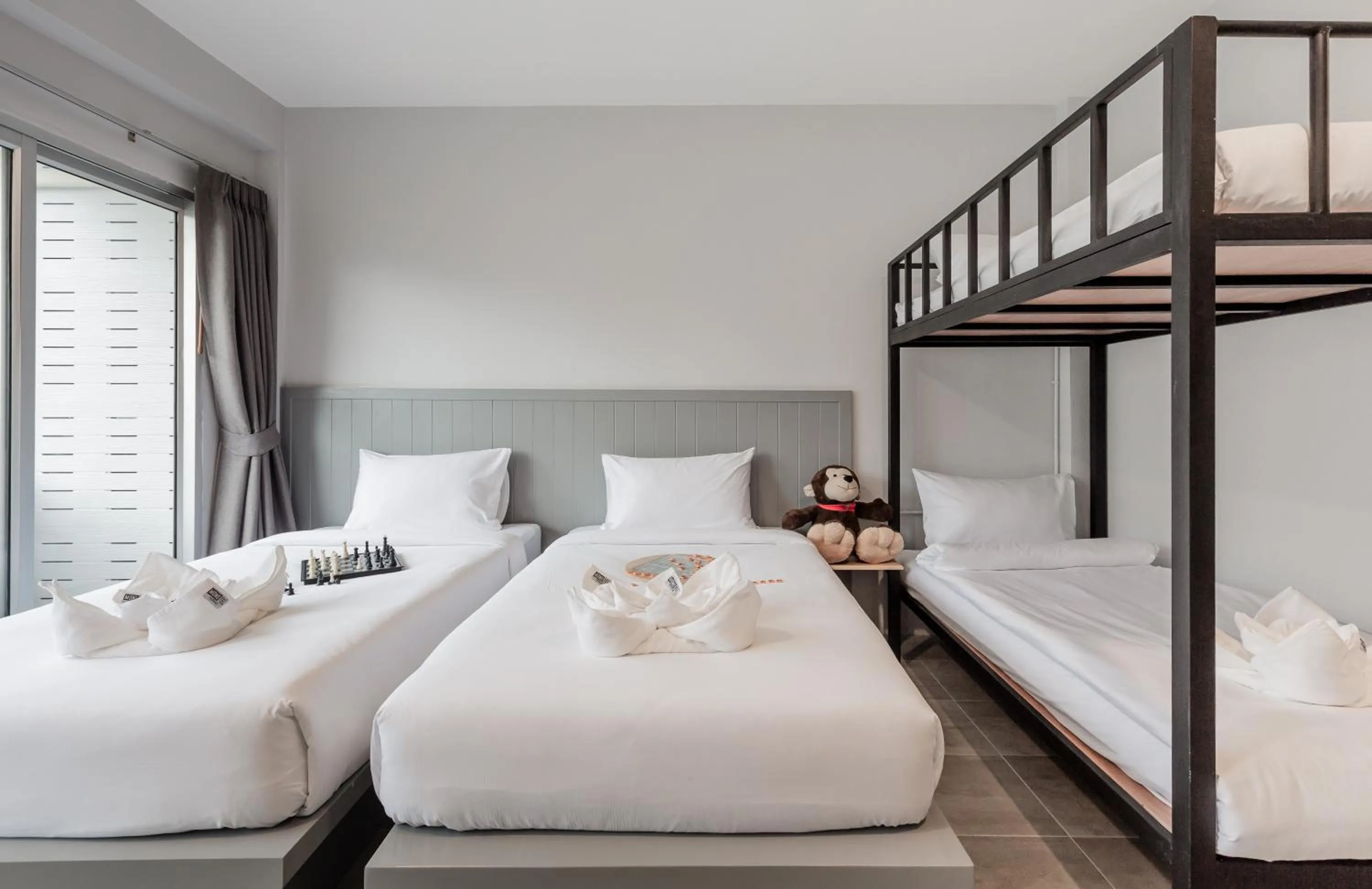 Photo of the whole room, Bed in Monotel Aonang