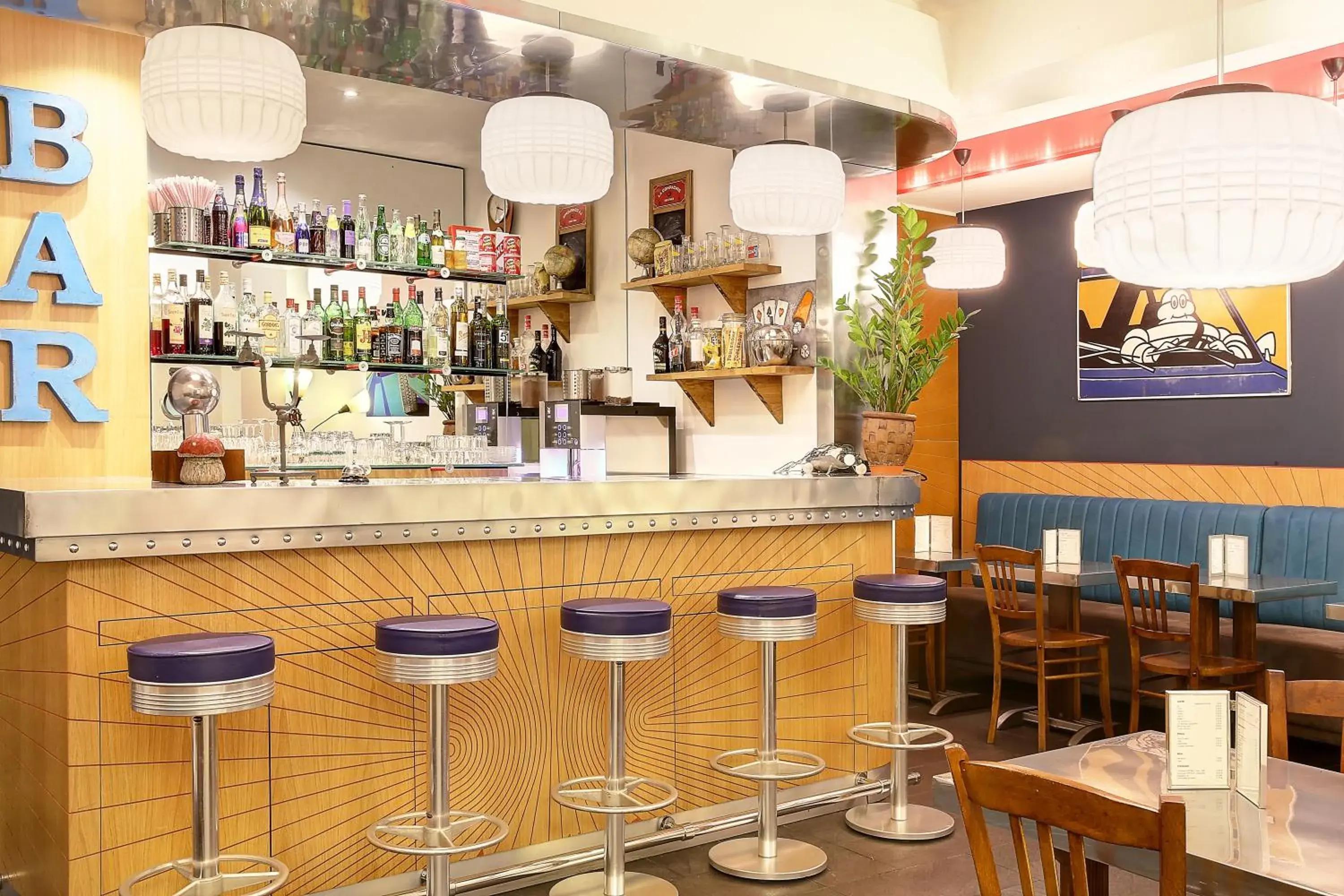 Lounge or bar in Hotel Aulivia Opéra Lounge or bar in Hotel Aulivia Opéra