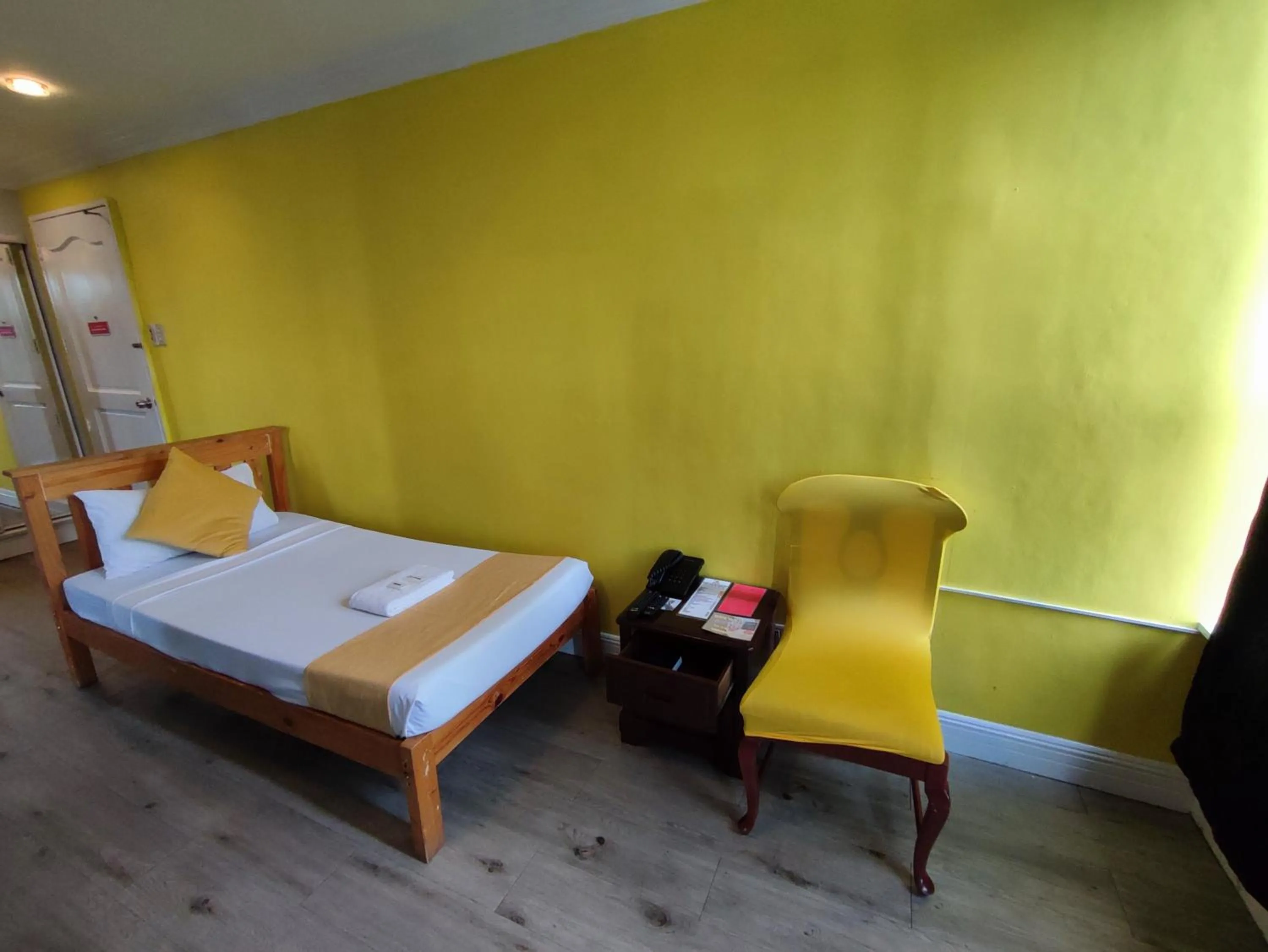 Manila Airport Hotel by Urban Connect