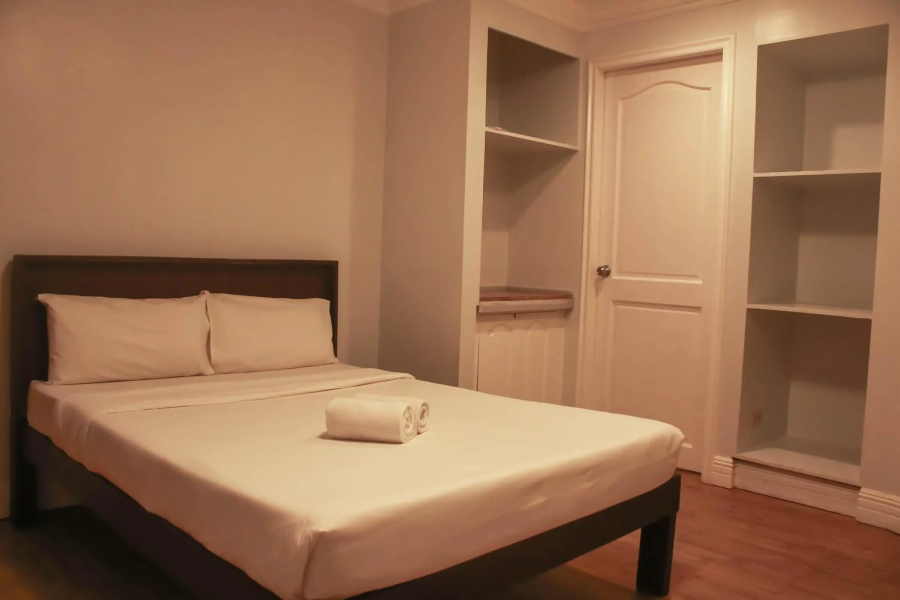 Manila Airport Hotel by Urban Connect