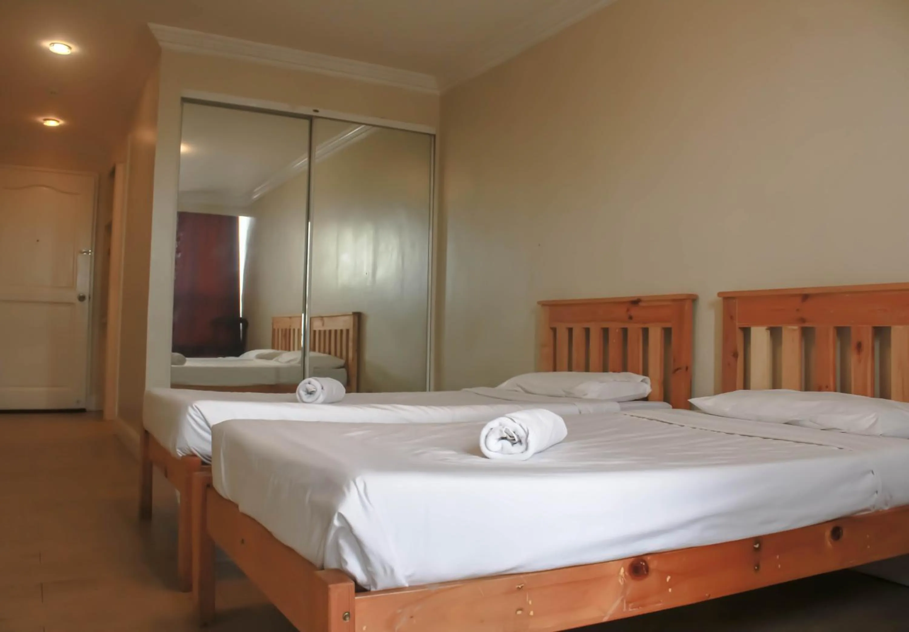 Manila Airport Hotel by Urban Connect