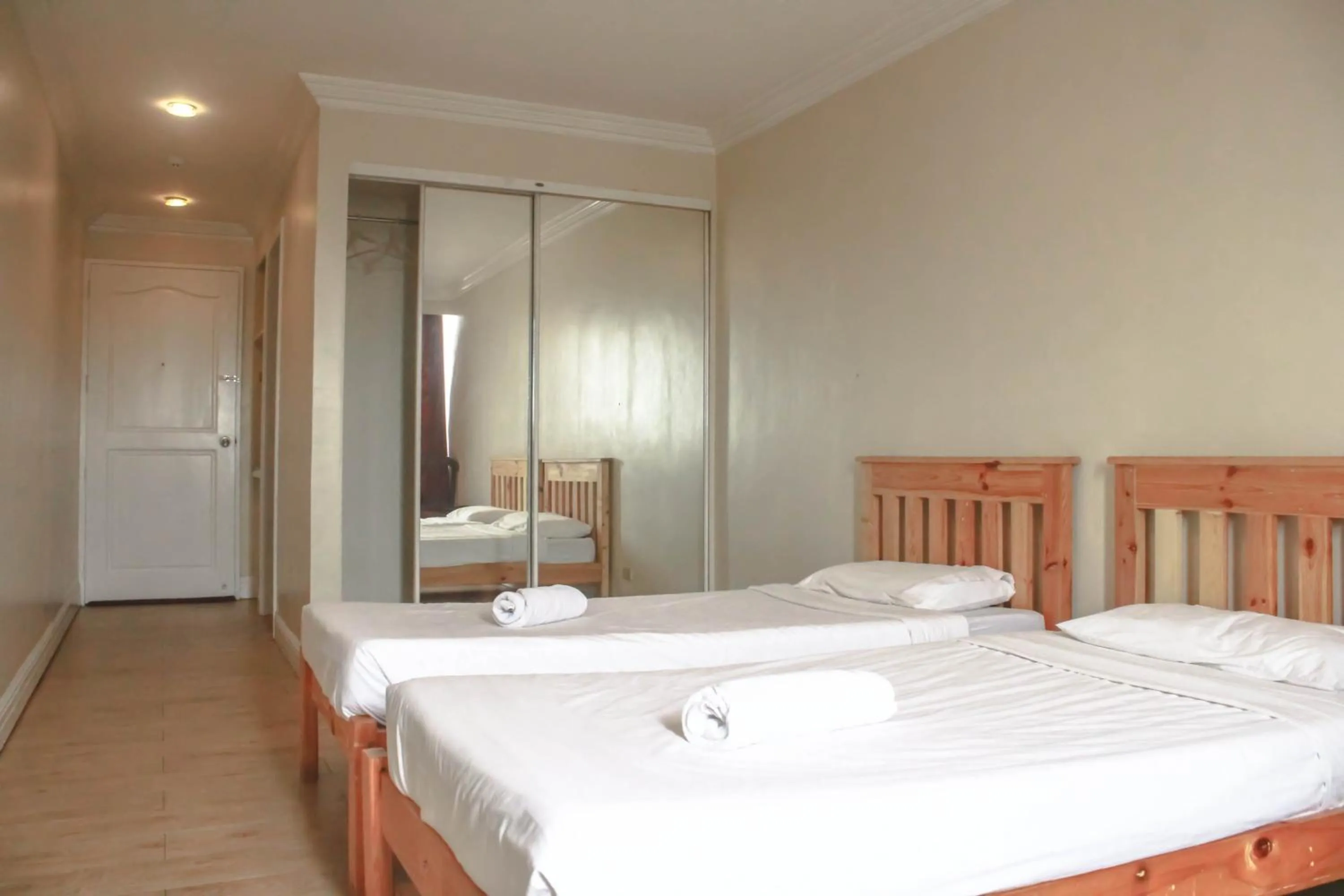 Manila Airport Hotel by Urban Connect