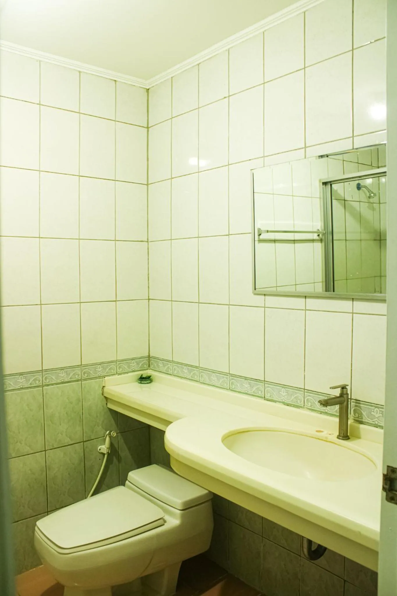 Manila Airport Hotel by Urban Connect