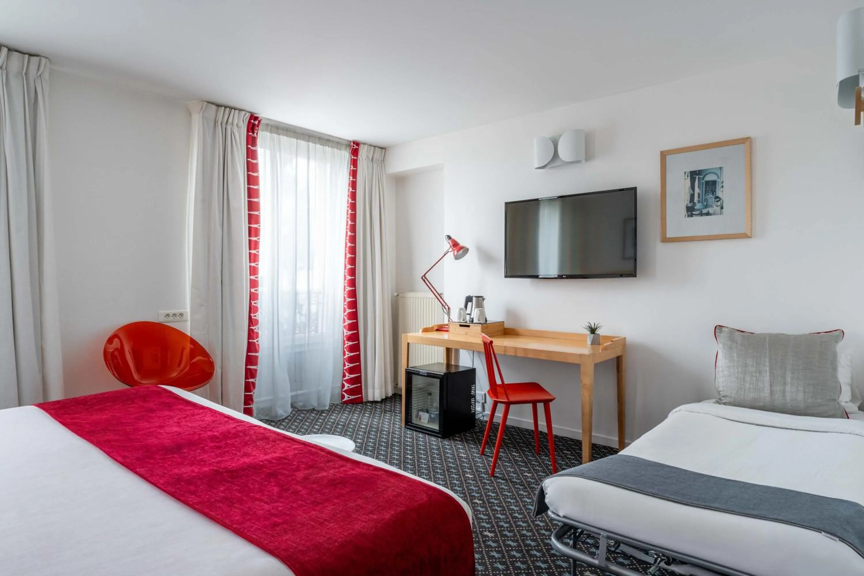 Bedroom, Bed in Hotel Lorette - Astotel