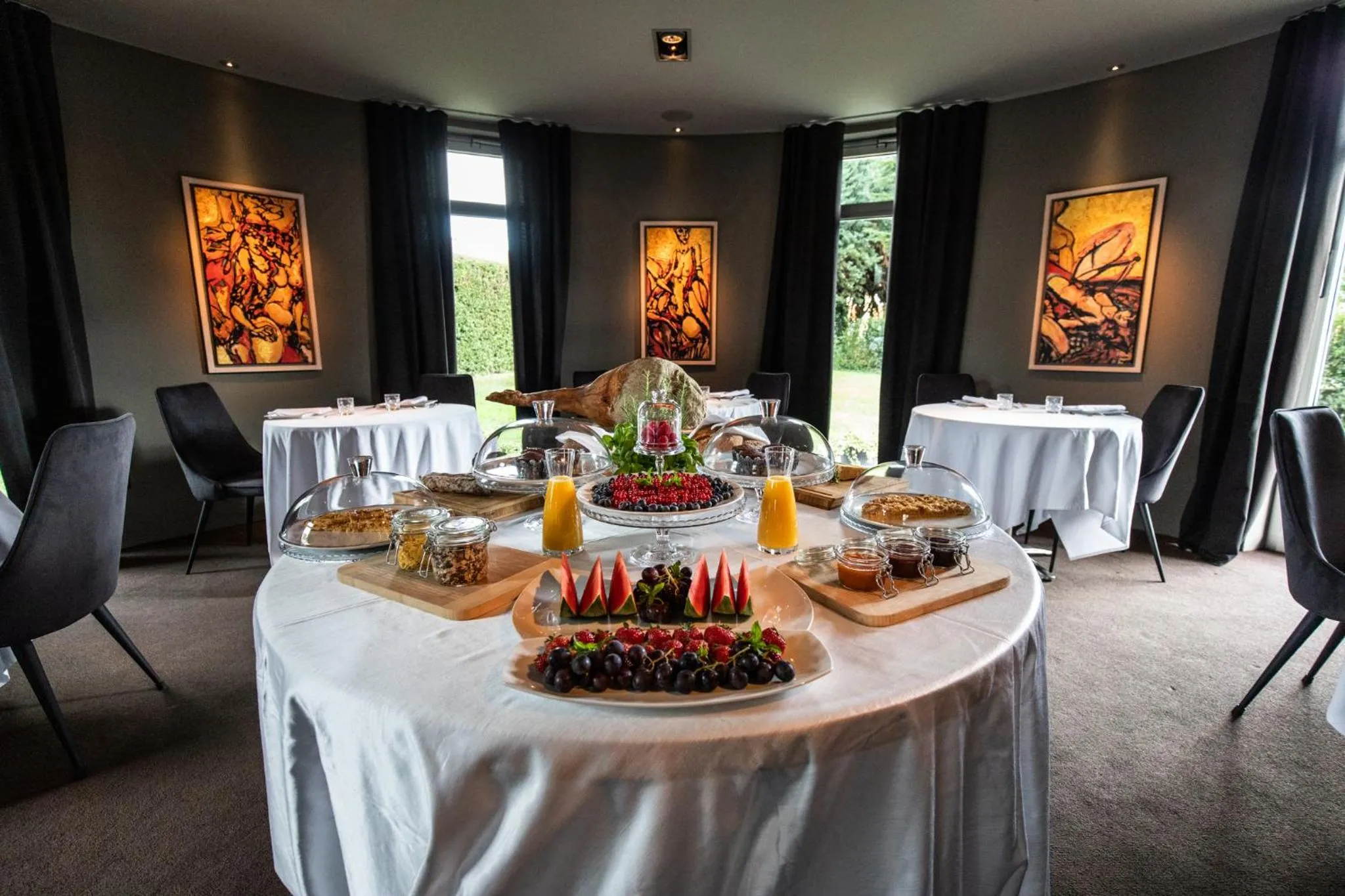 Food and drinks in DAM boutique hotel & restaurant