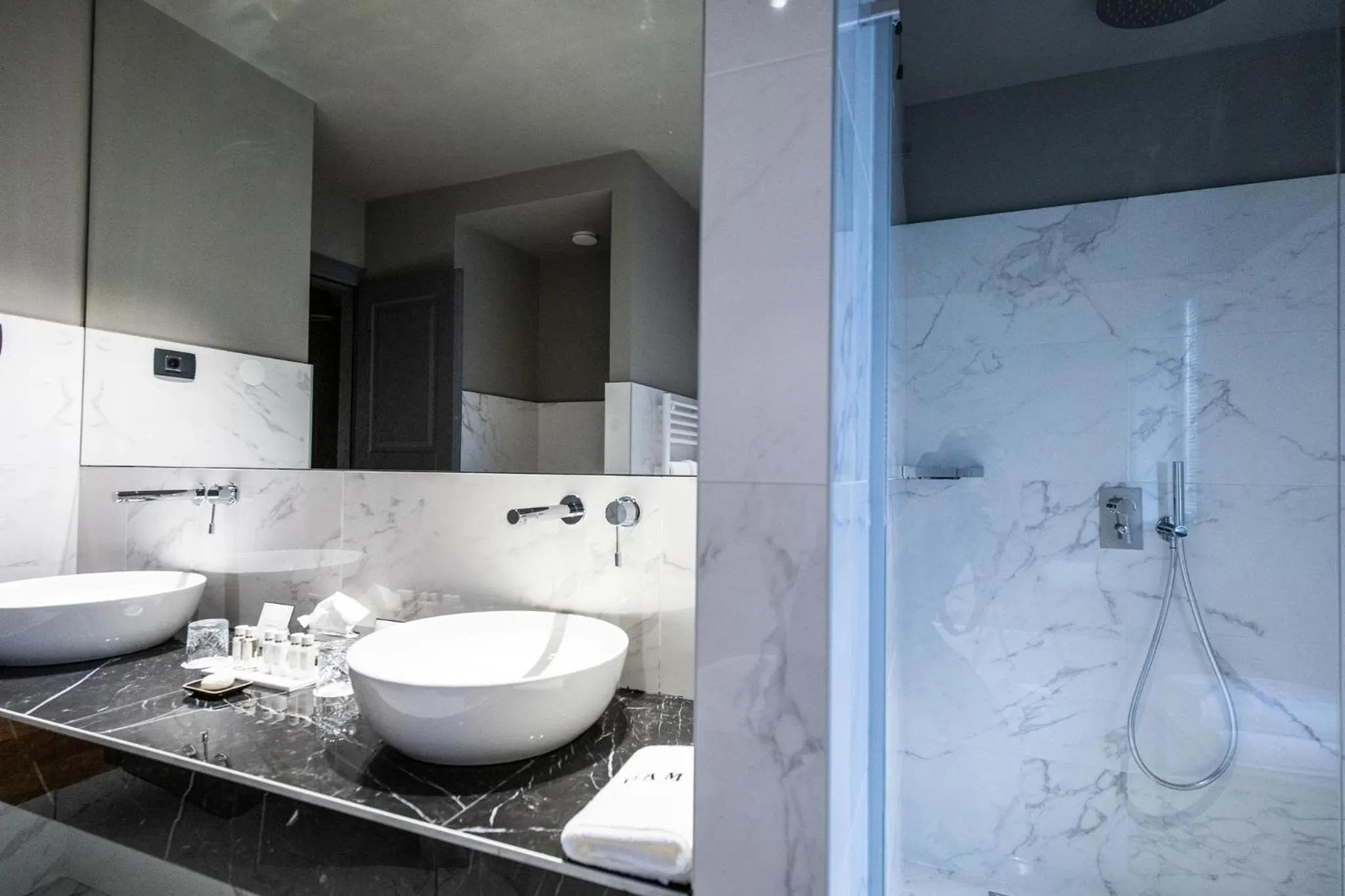 DAM boutique hotel & restaurant