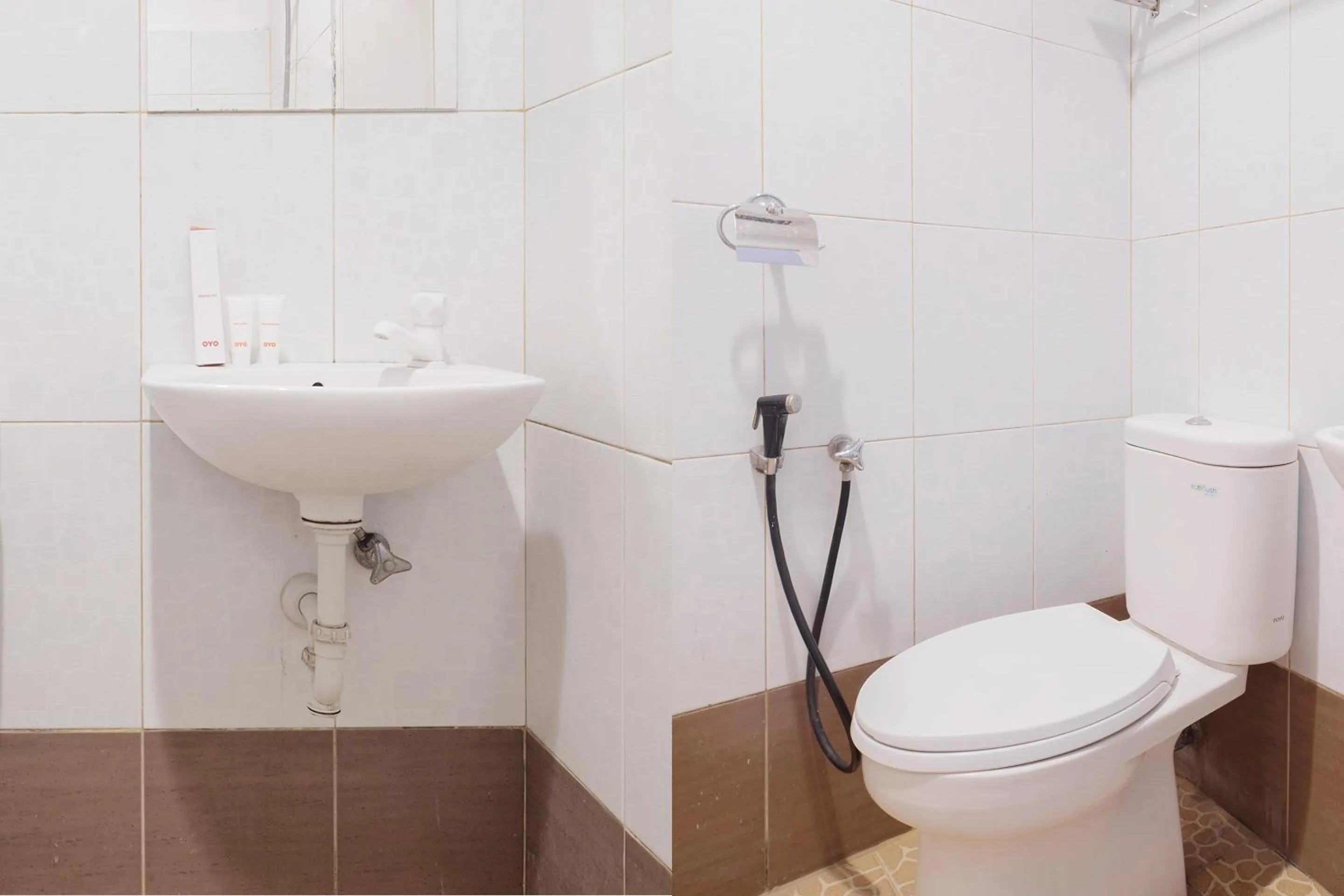 Bathroom in Hotel O Idola Residence