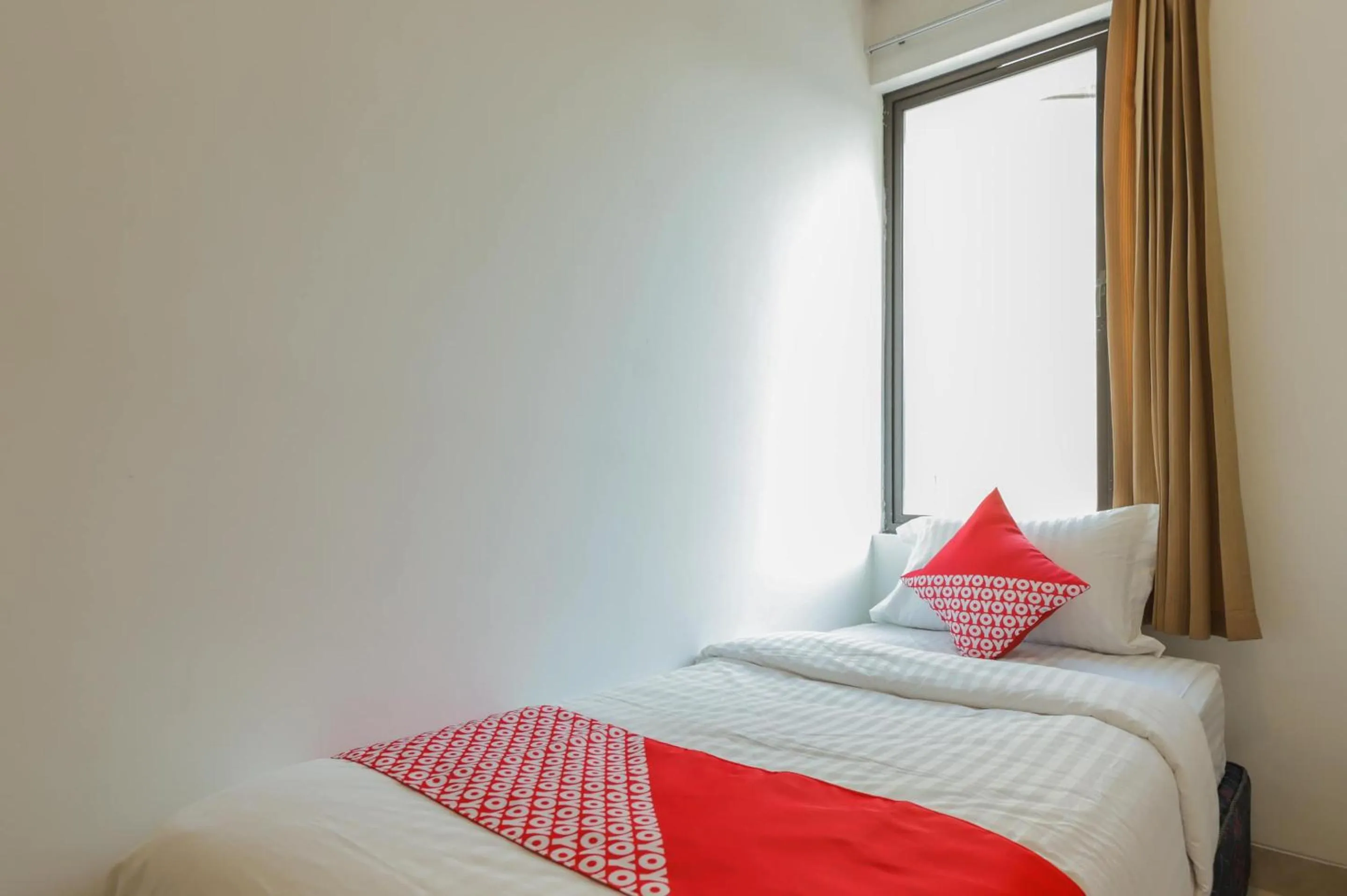 Bedroom, Bed in Hotel O Idola Residence