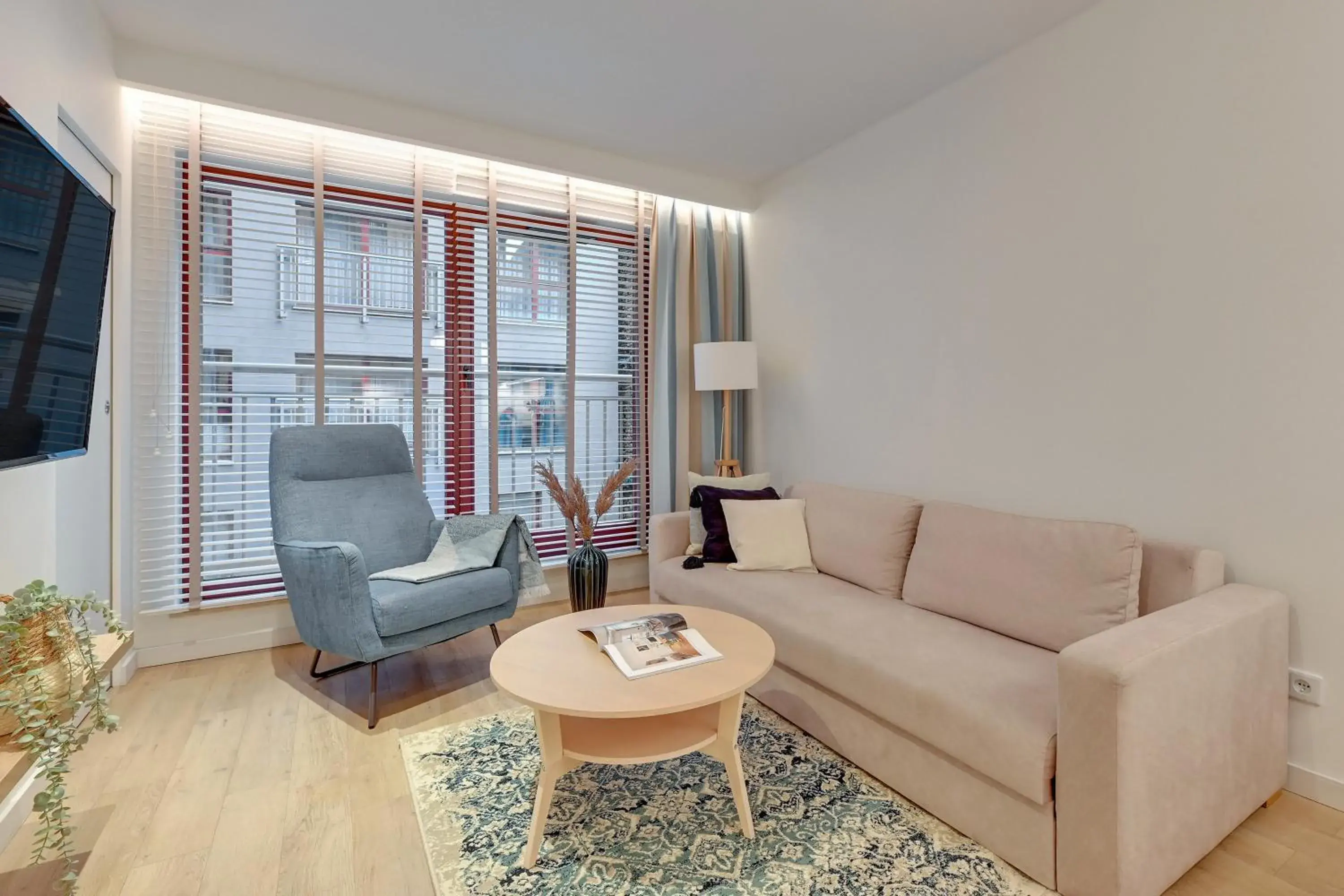 One-Bedroom Apartment in Waterlane Island - Riverview Pool, SPA, Gym & Parking by Downtown Apartments One-Bedroom Apartment in Waterlane Island - Riverview Pool, SPA, Gym & Parking by Downtown Apartments