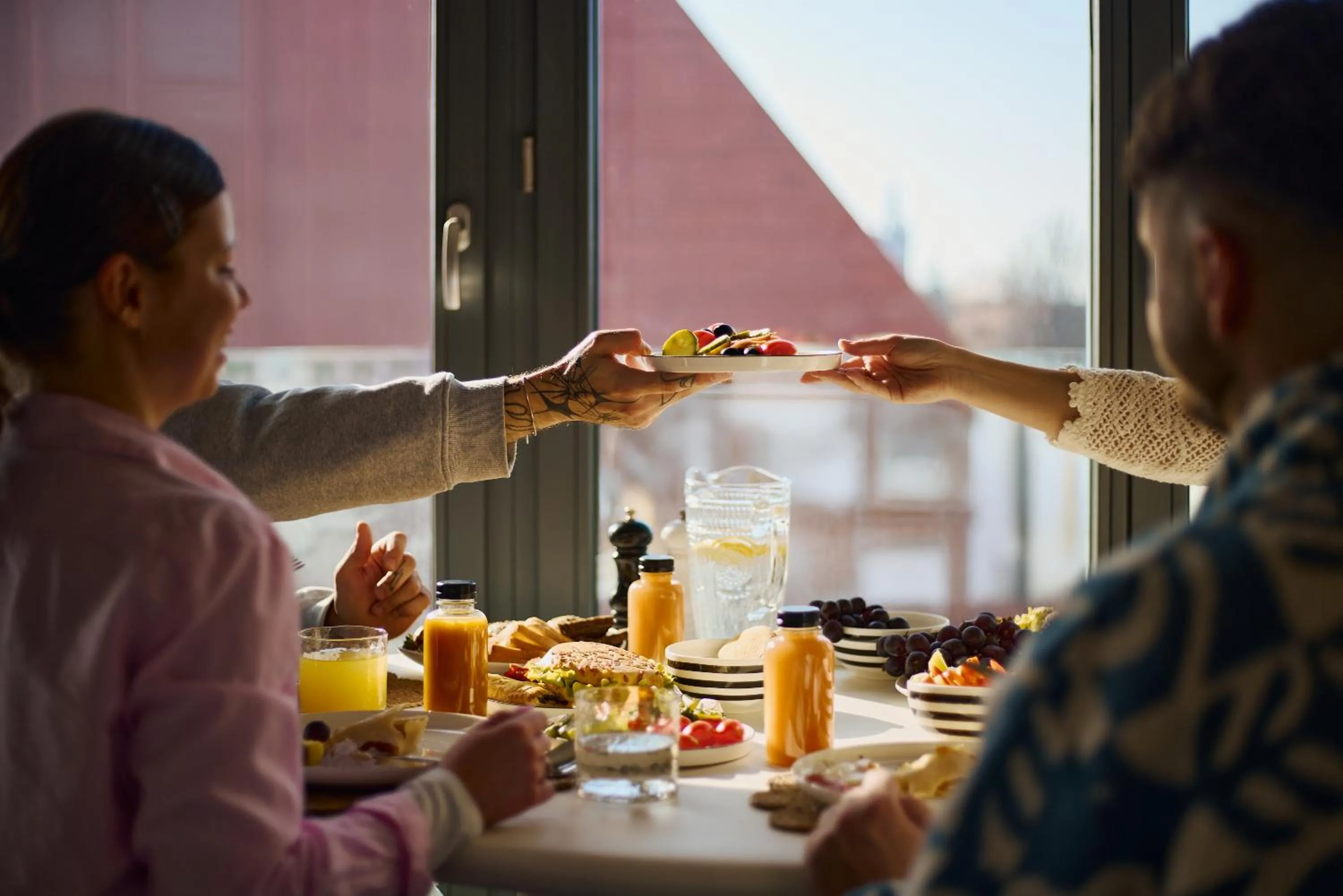 Breakfast in Waterlane Island - Riverview Pool, SPA, Gym & Parking by Downtown Apartments
