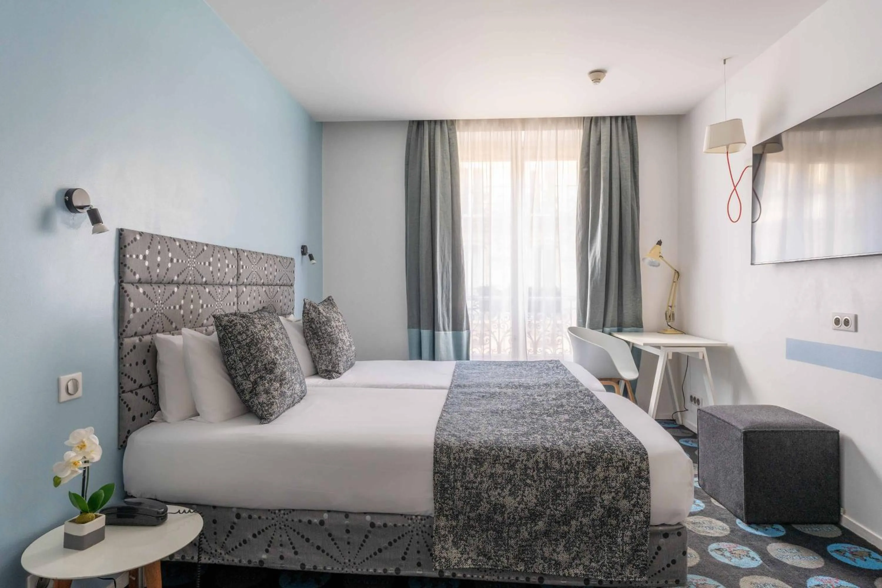 Bedroom, Bed in Hotel Astoria - Astotel