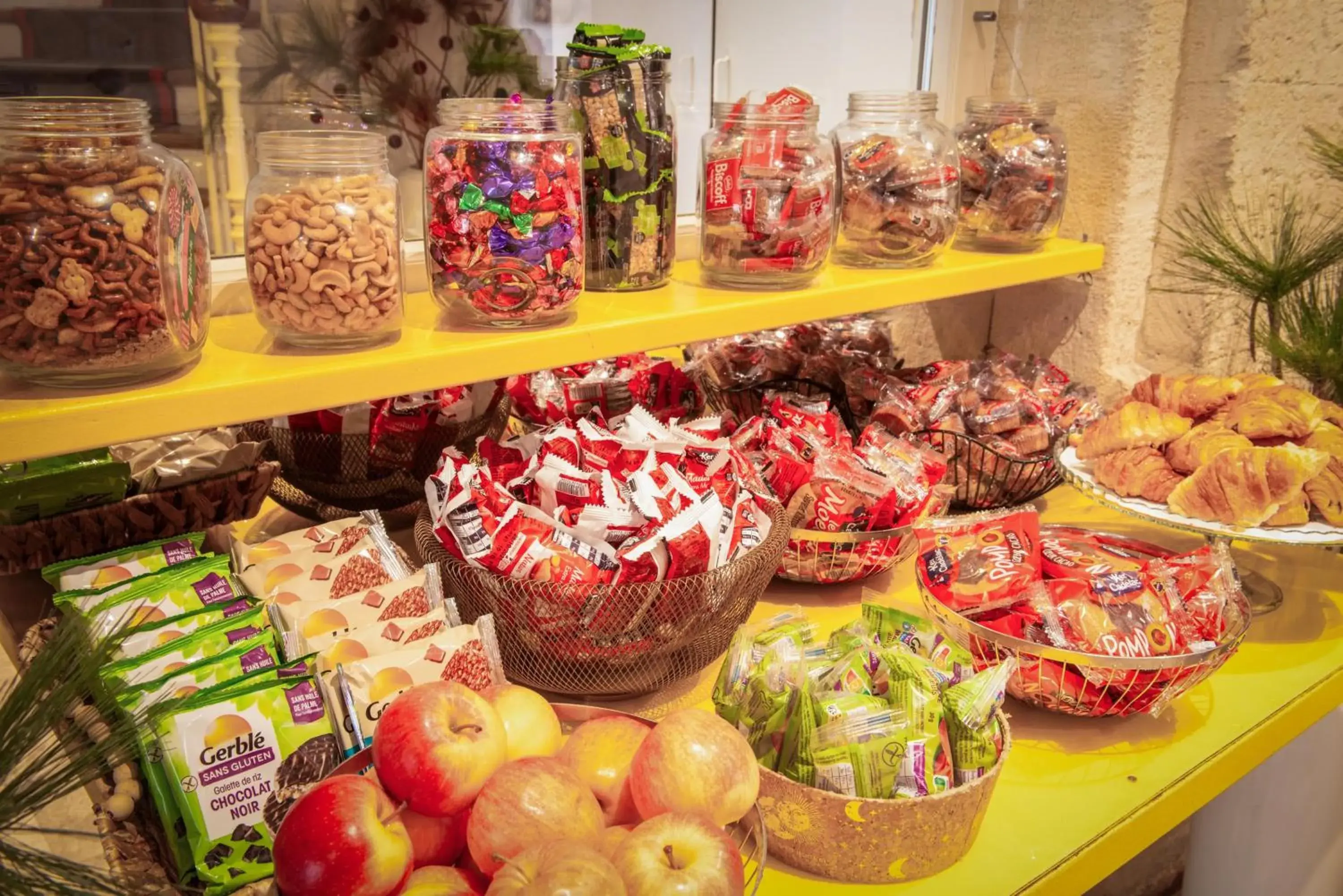 Food and drinks in Hotel Astoria - Astotel Food and drinks in Hotel Astoria - Astotel