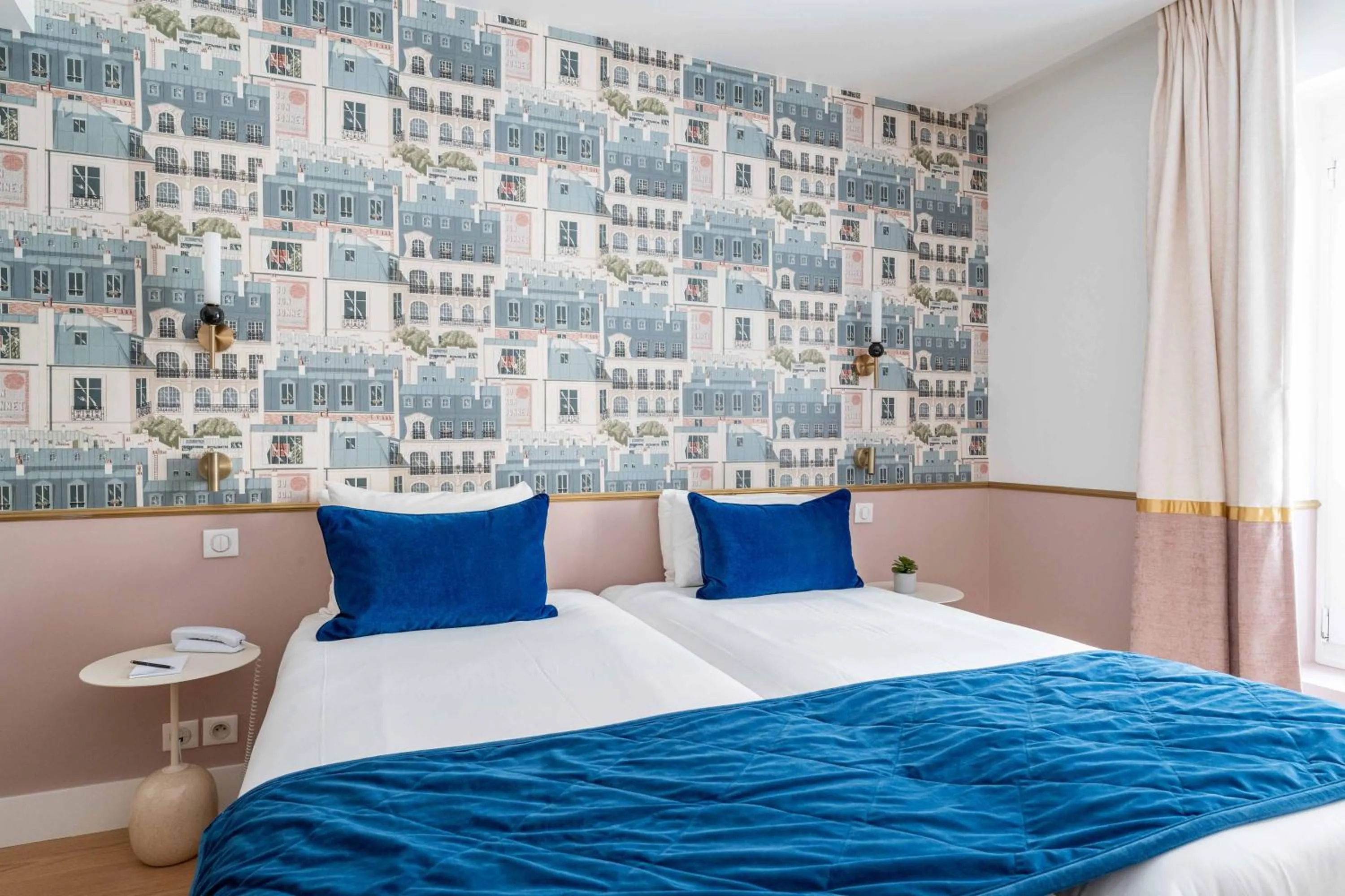 Bedroom, Bed in Hotel Acadia - Astotel