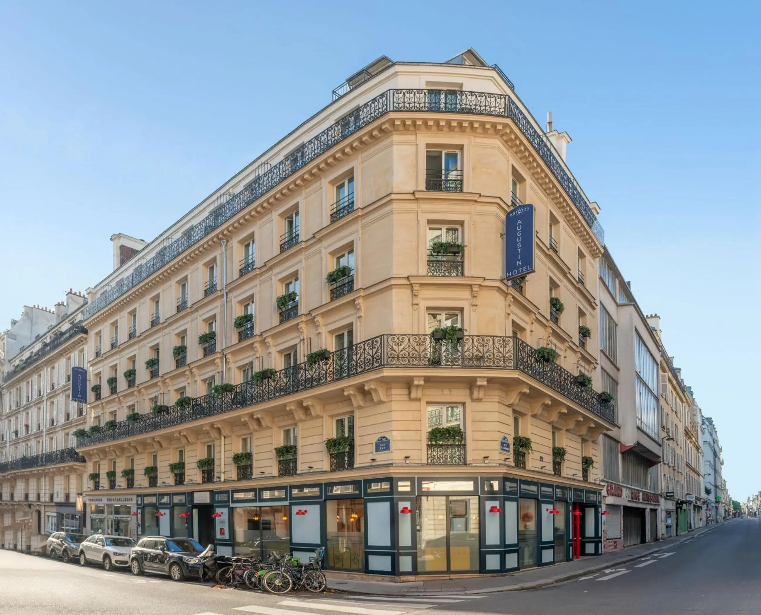 Facade/entrance in Hôtel Augustin - Astotel Facade/entrance in Hôtel Augustin - Astotel