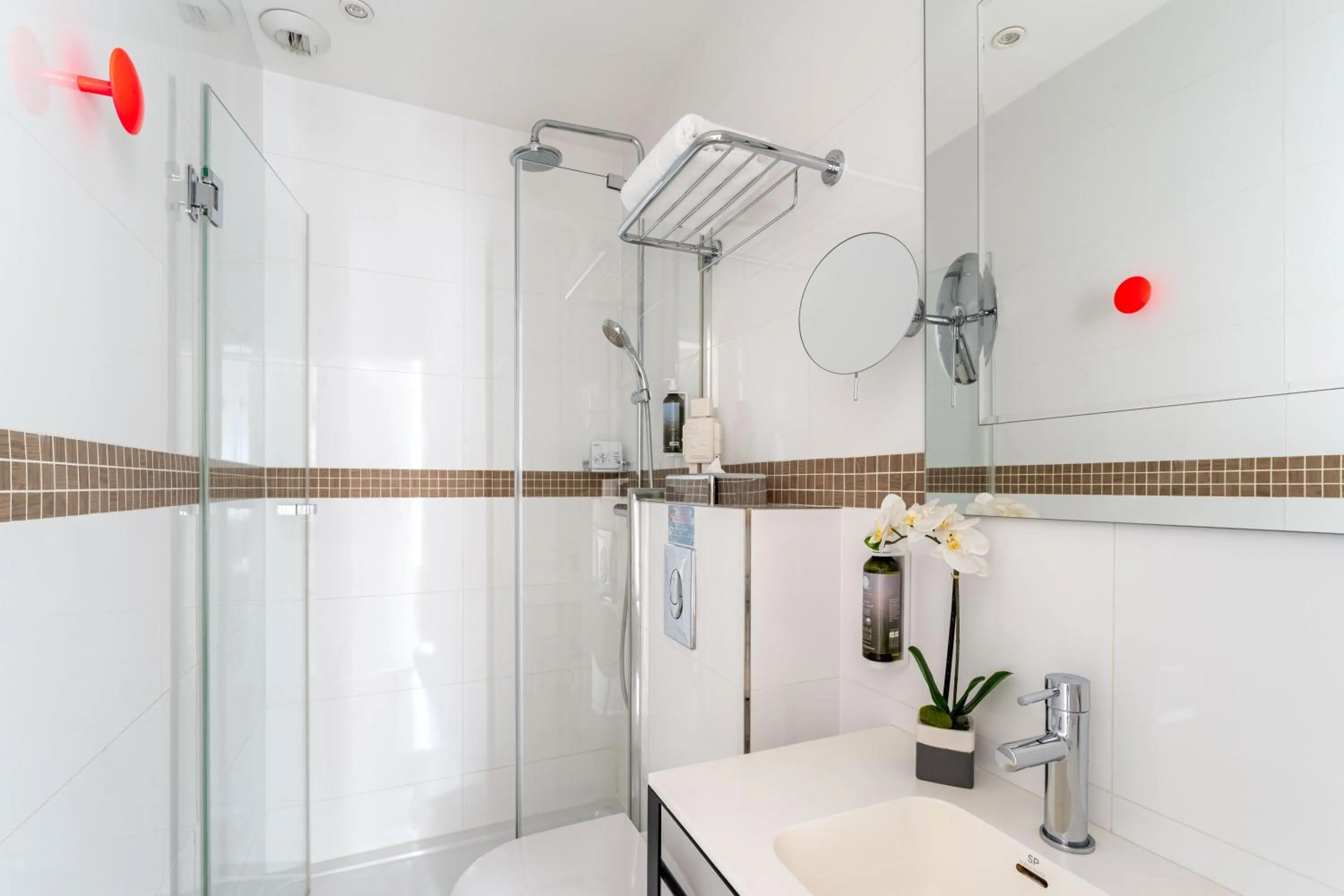 Bathroom in Hôtel Augustin - Astotel