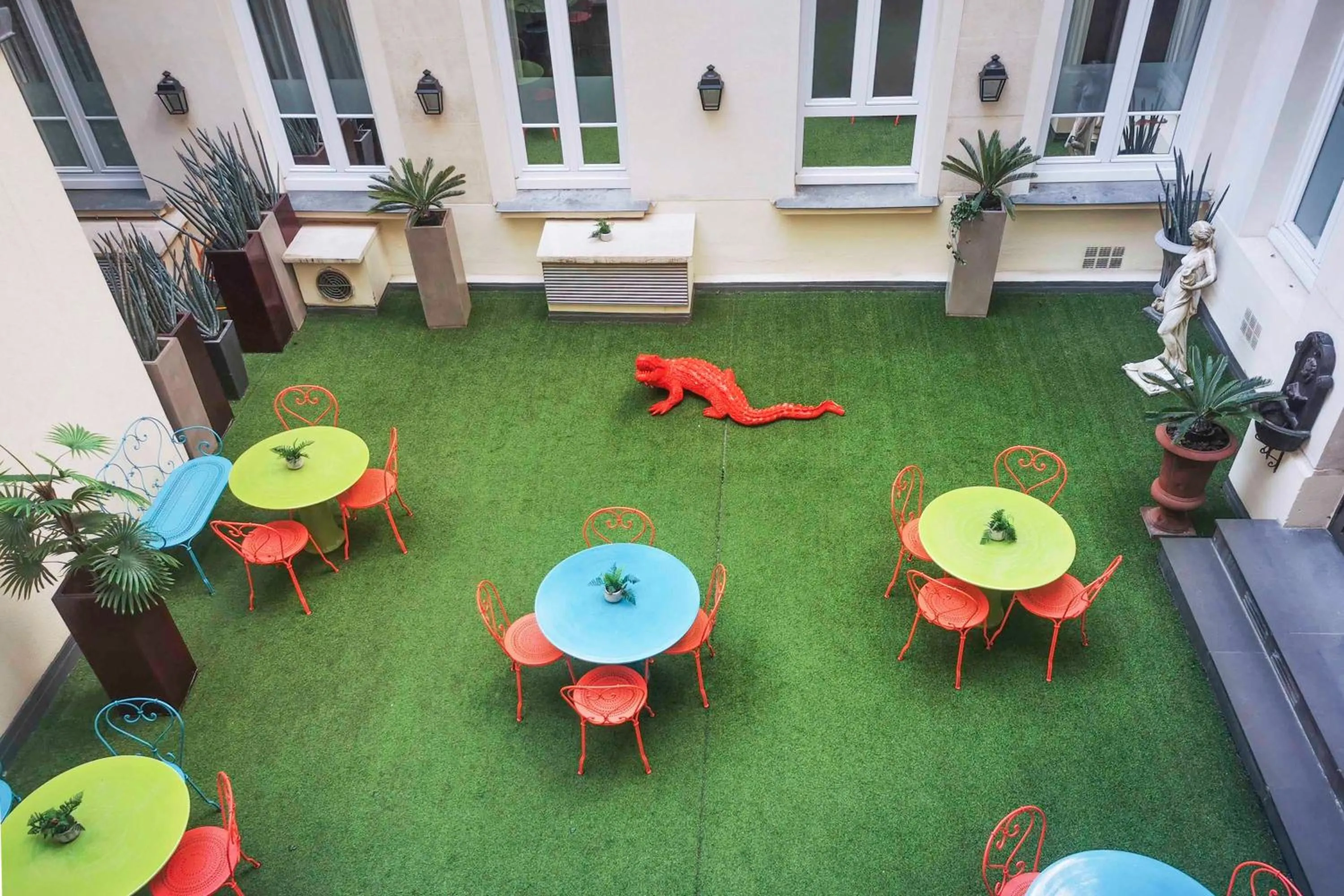 Patio in Hotel Malte - Astotel