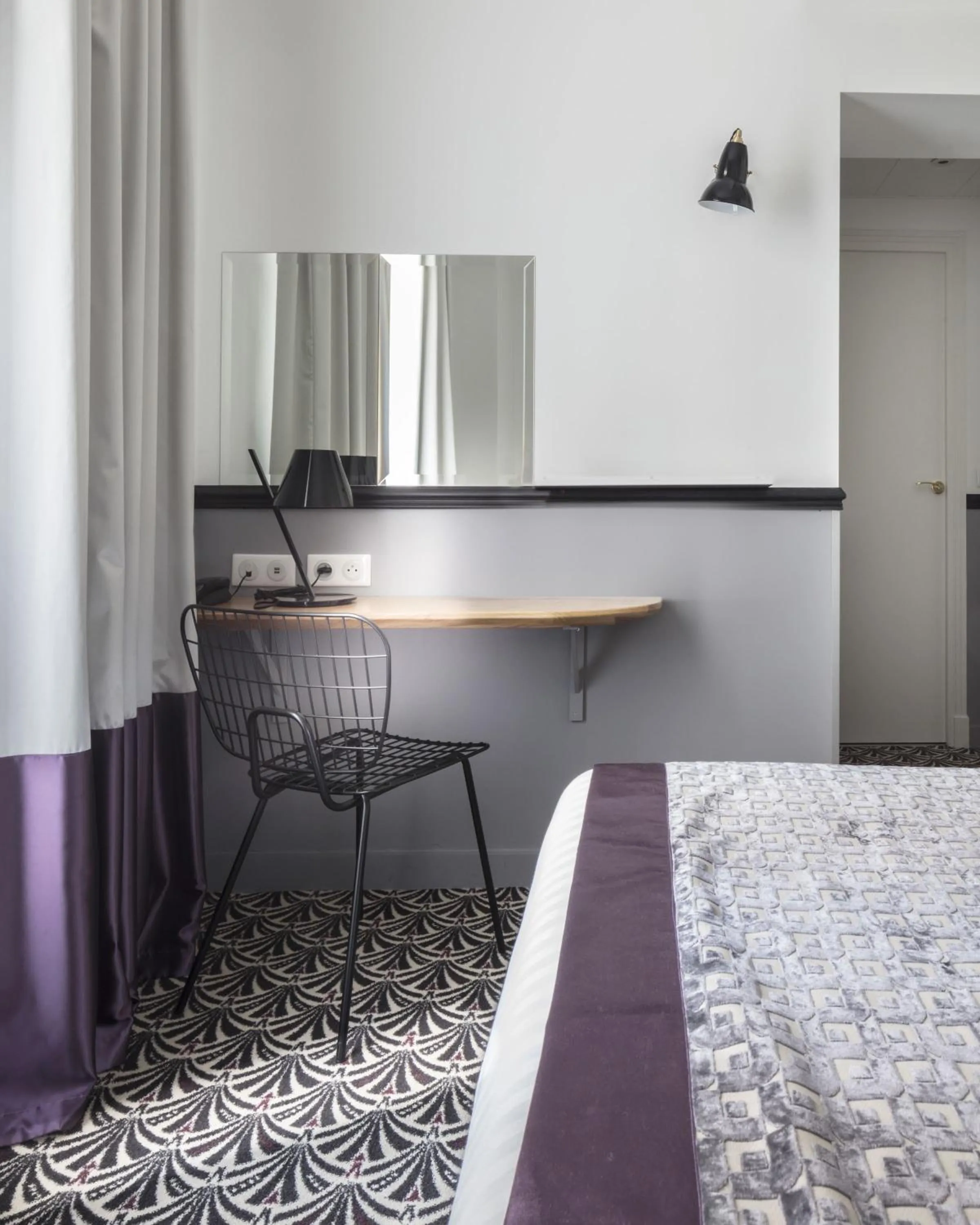 Bedroom, Bed in Hotel Malte - Astotel